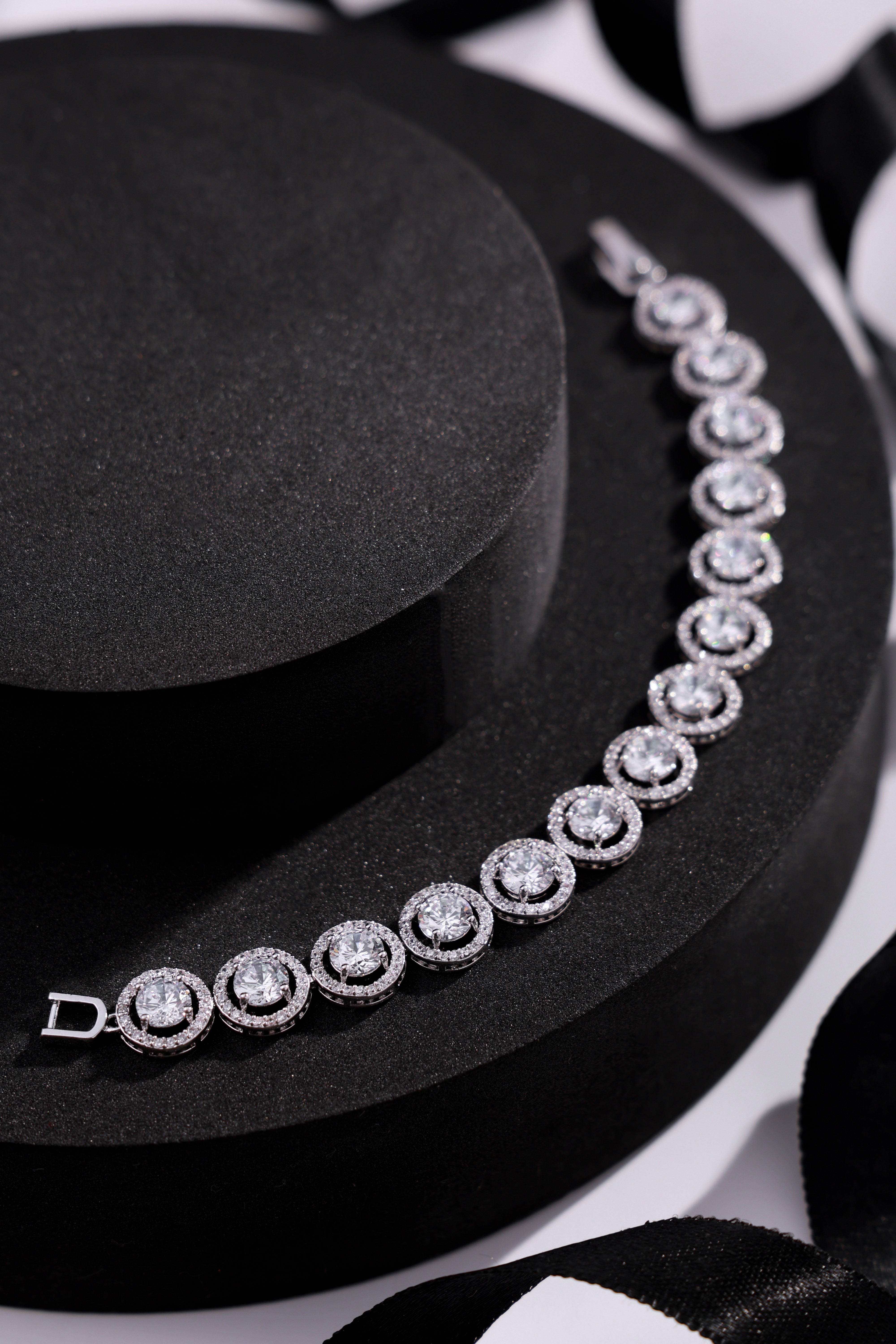 Lunaris Glow Bracelet