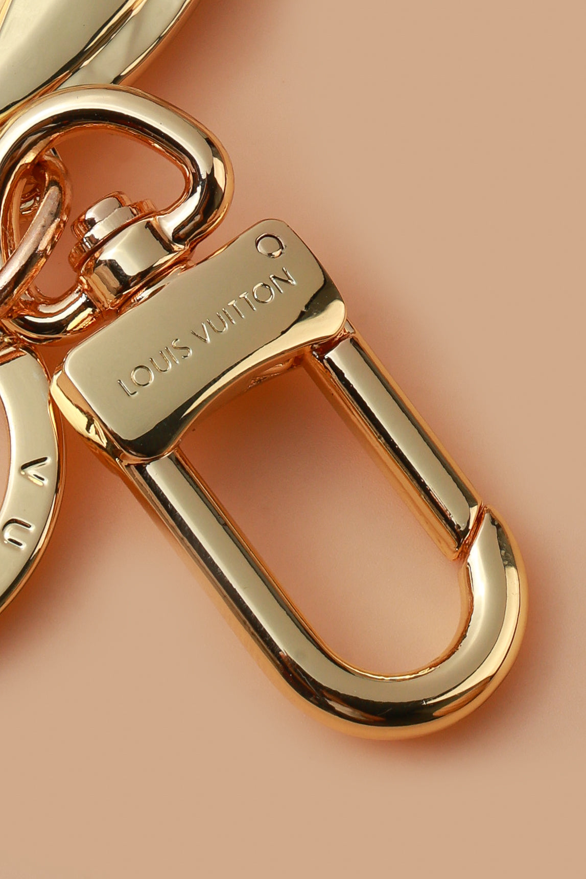 Rosy Aura Bag Charm