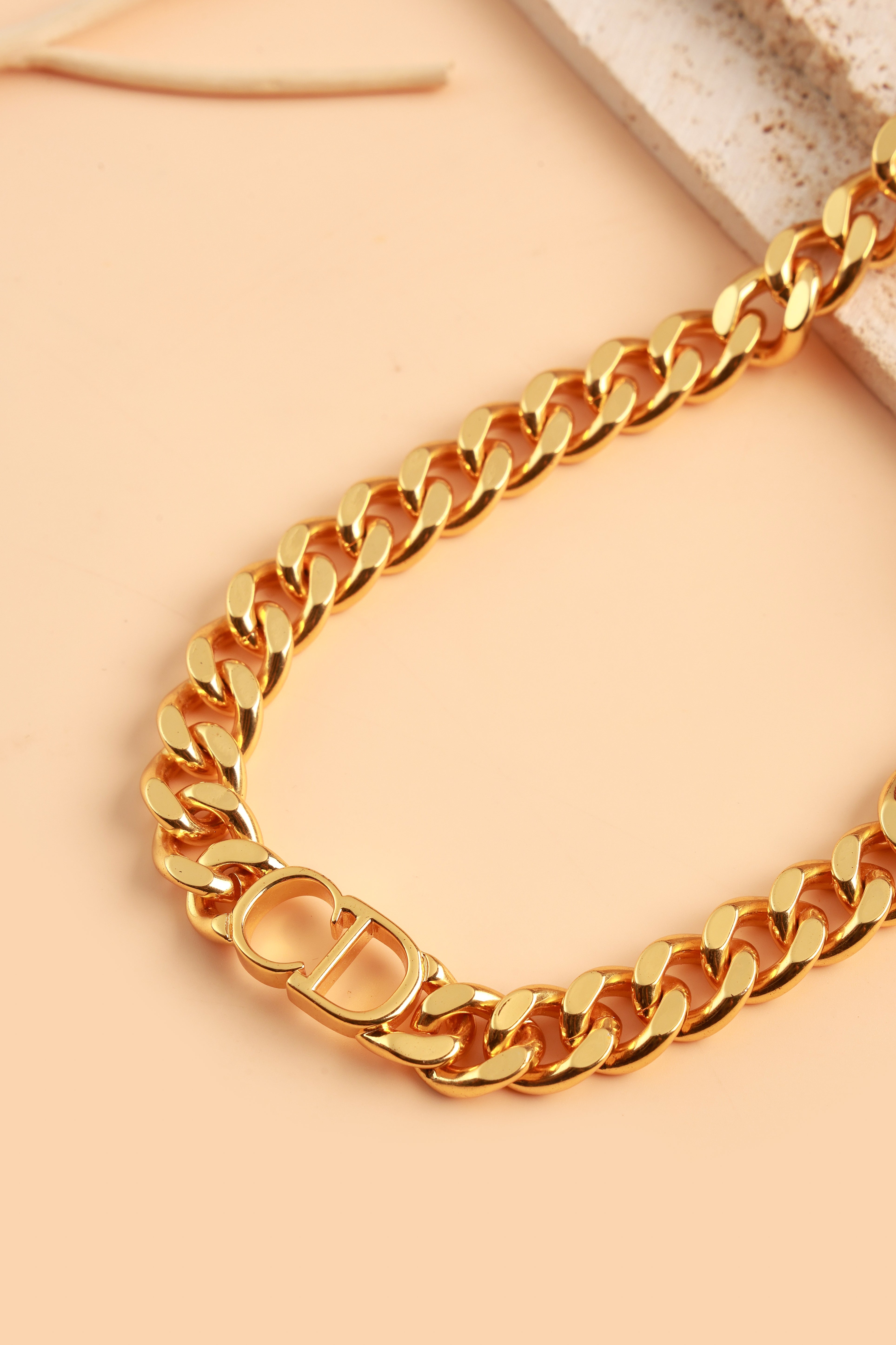 Terra Glow Neckchain