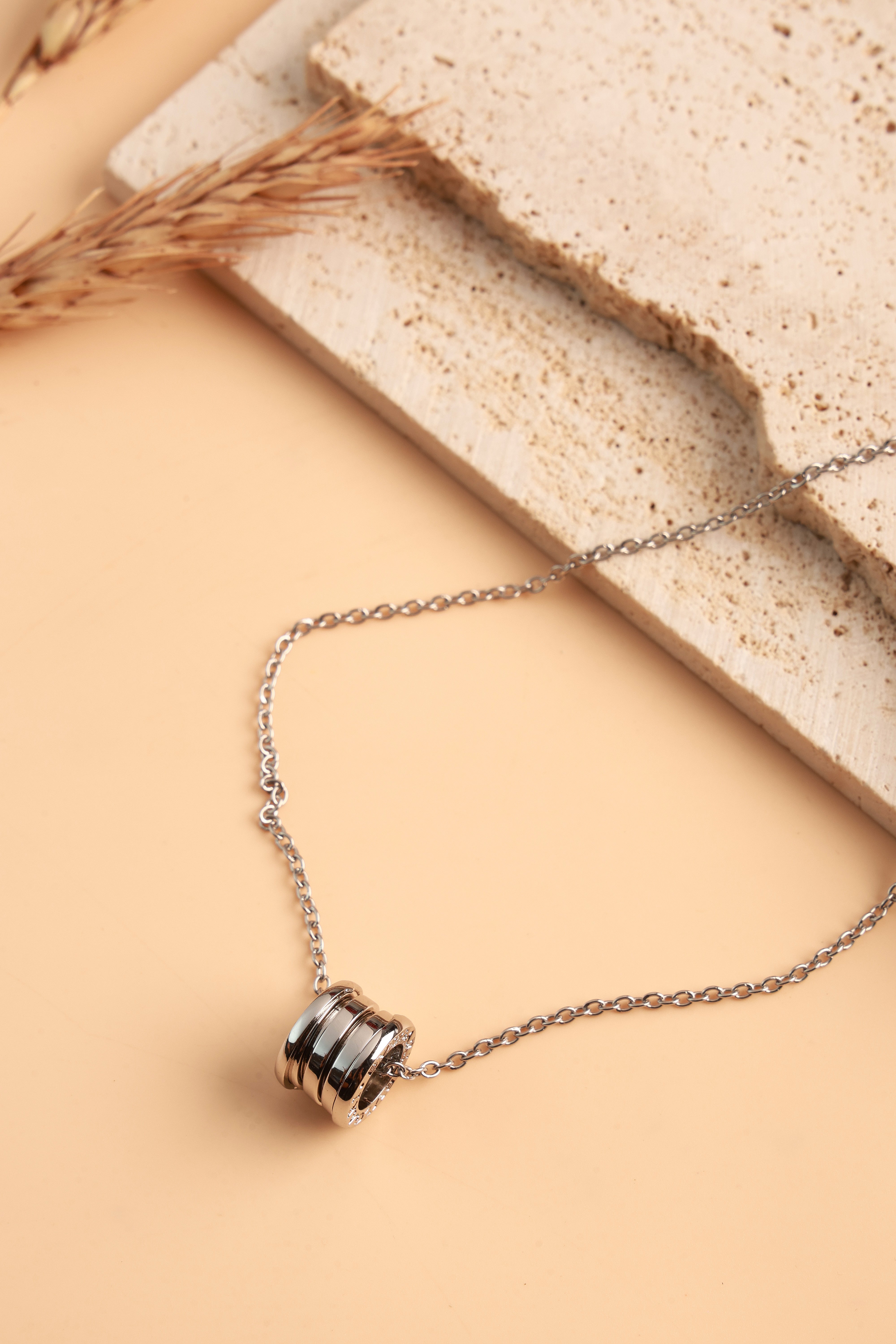 Aurora Cascade Neckchain