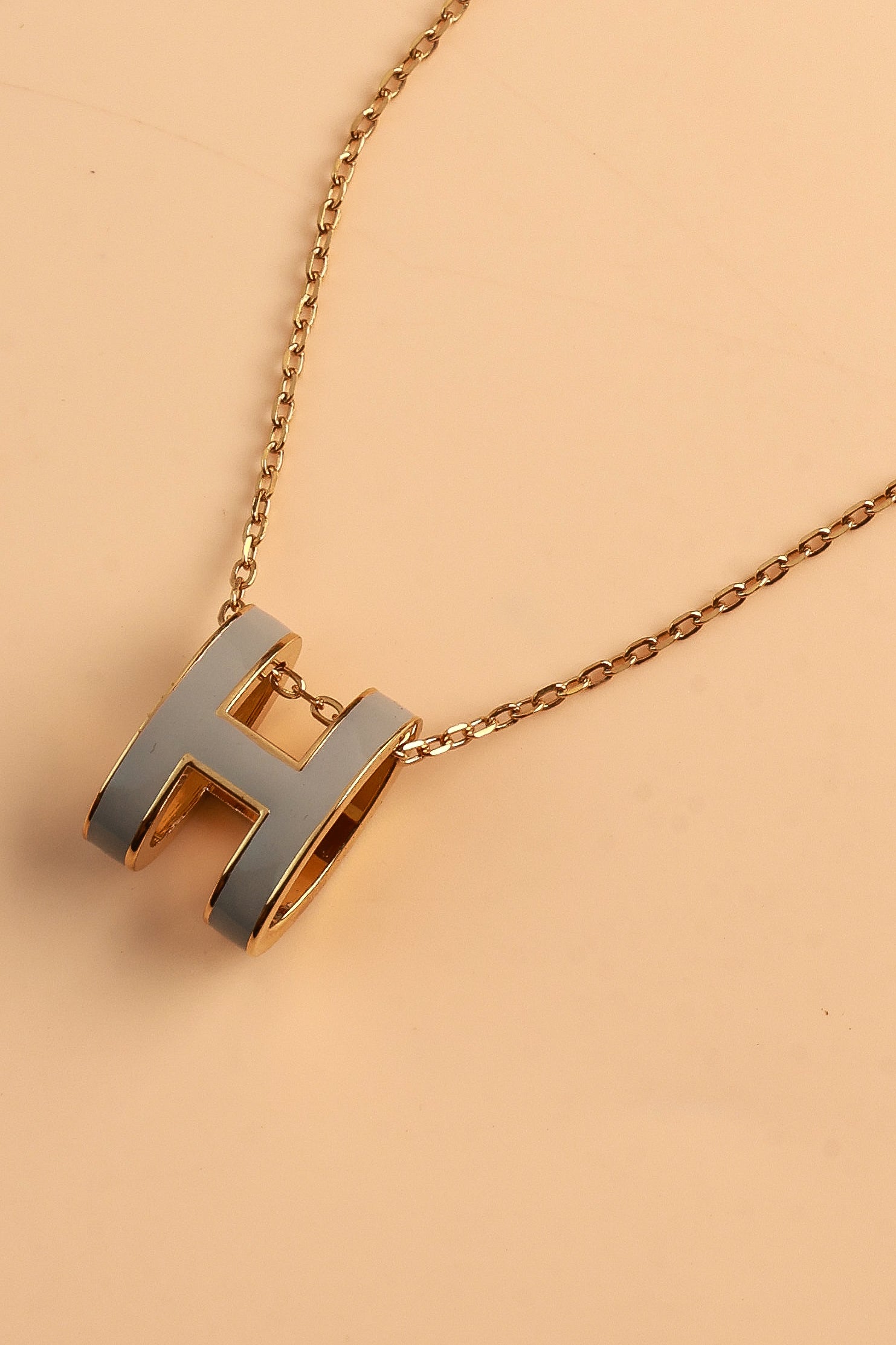 Crimson White Barrel Luxe Neckchain