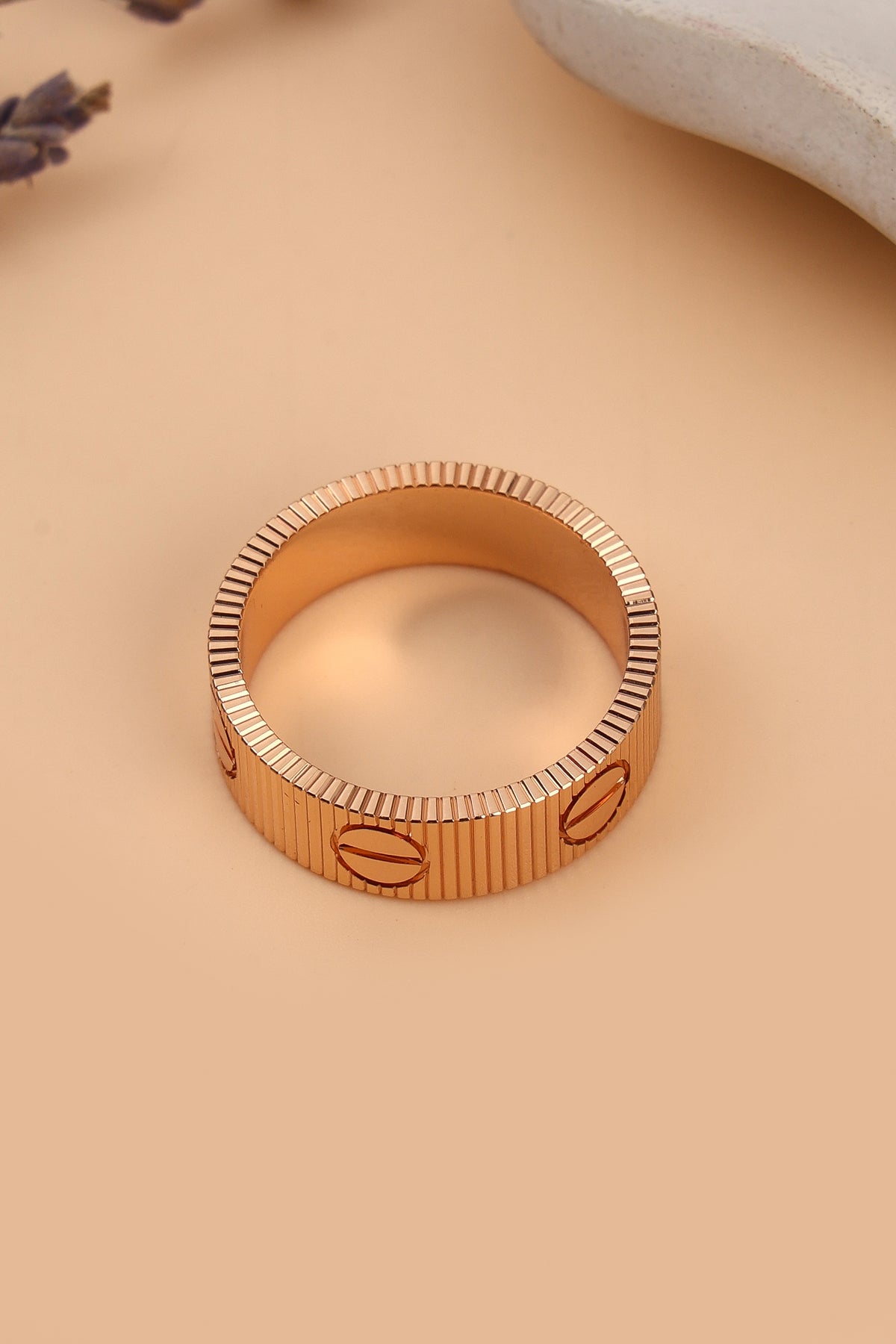 Amara Ring