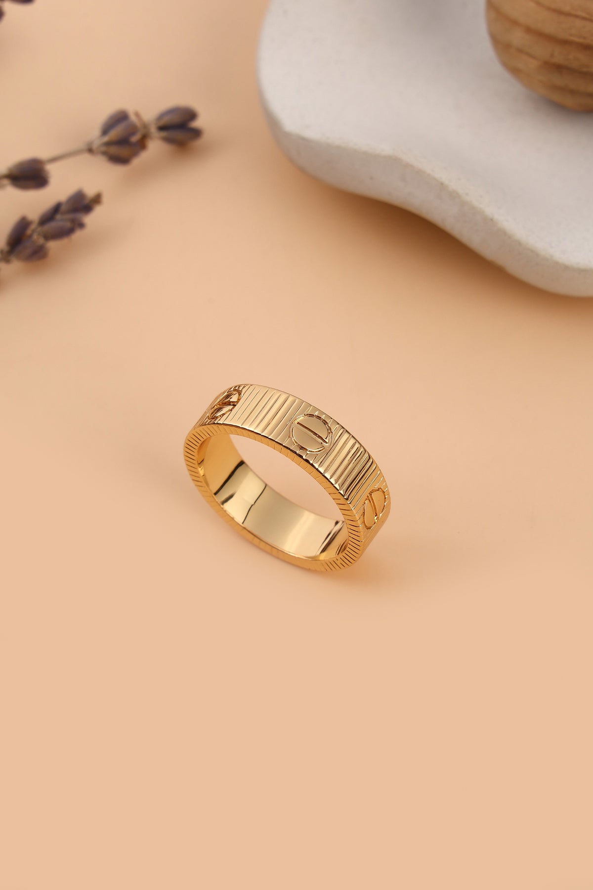 Nyra Ring