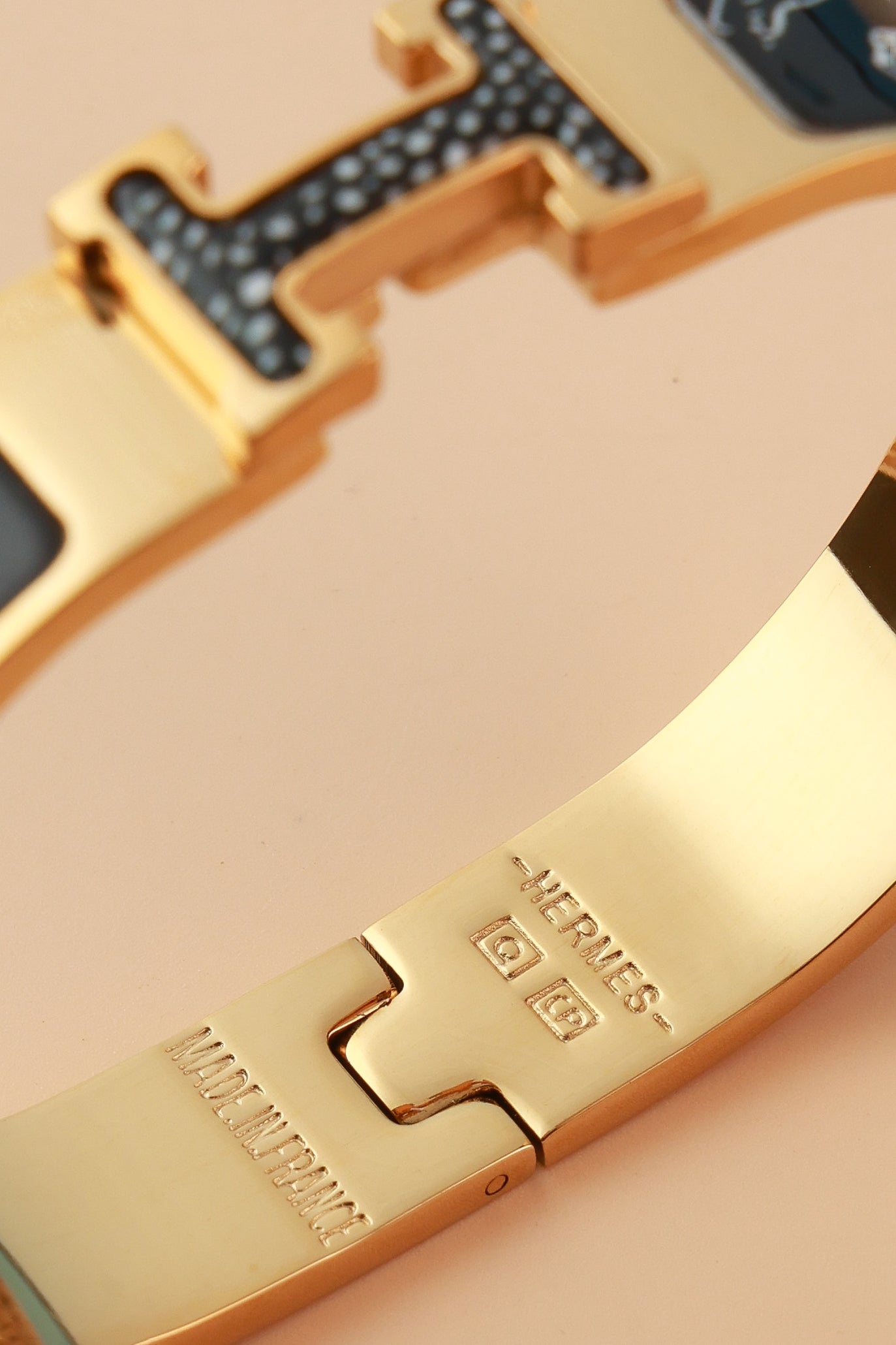 Aurora Reflection Bracelet