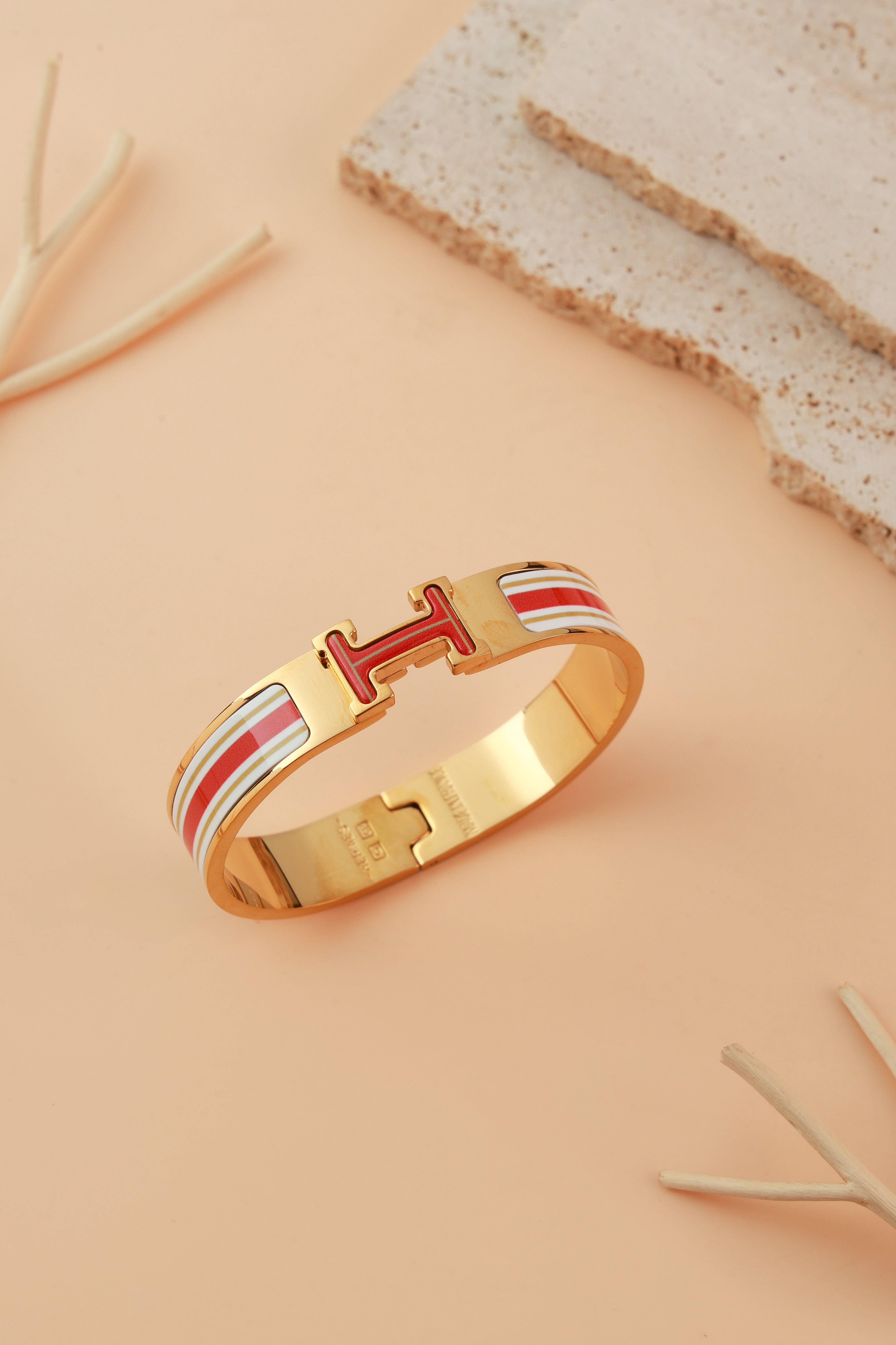 Precious Reflection Bracelet
