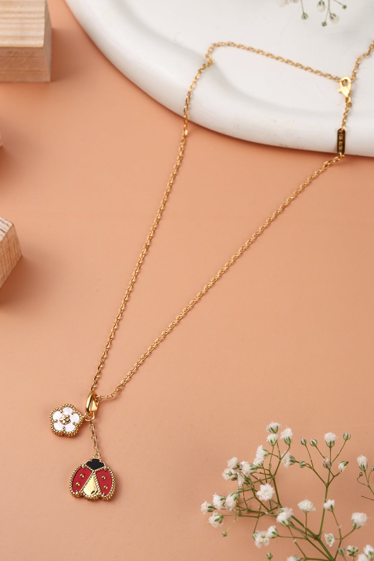 Isaline Neckchain