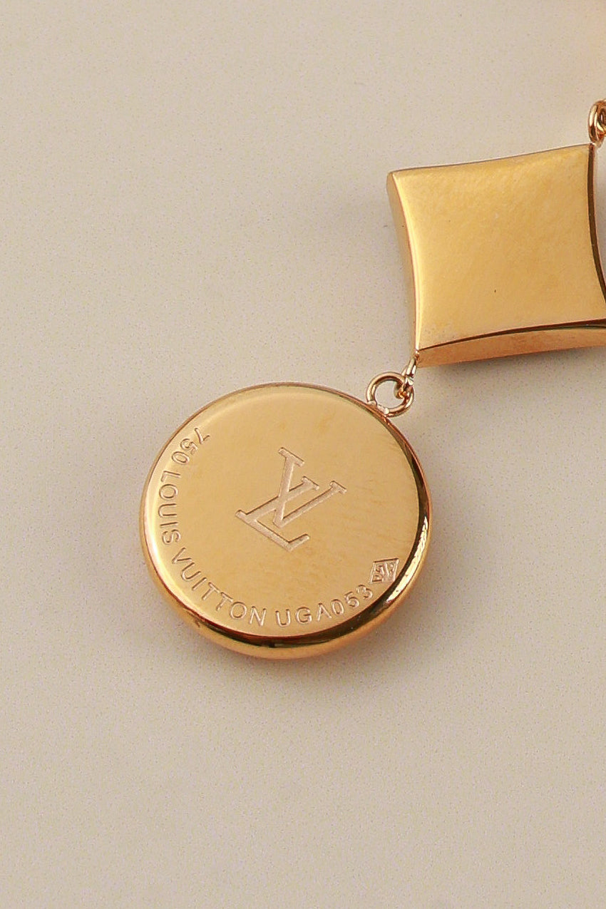 Elonia Charm Neckchain