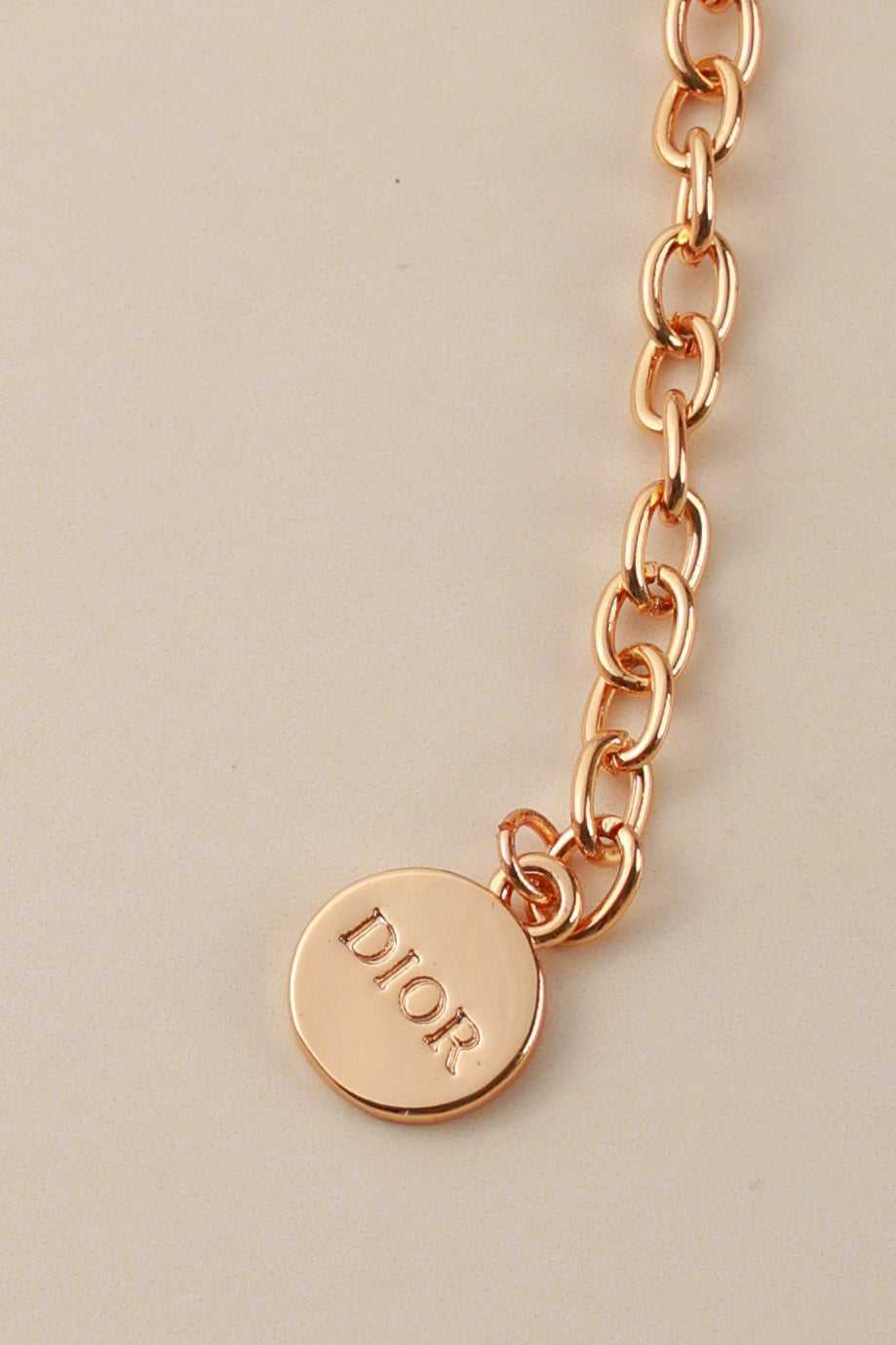 Fioriel Glow Neckchain
