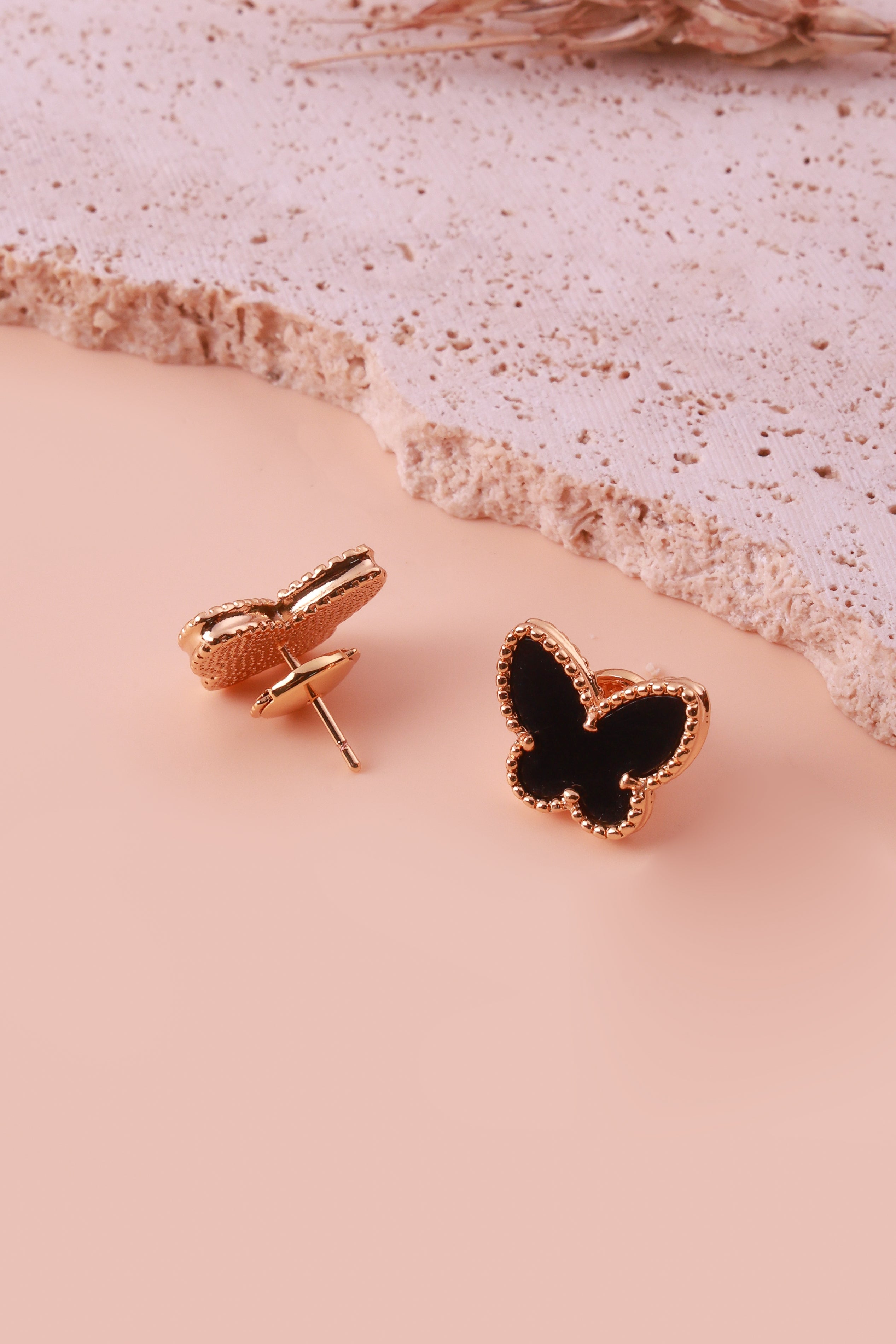Meadow Glow Black Studs