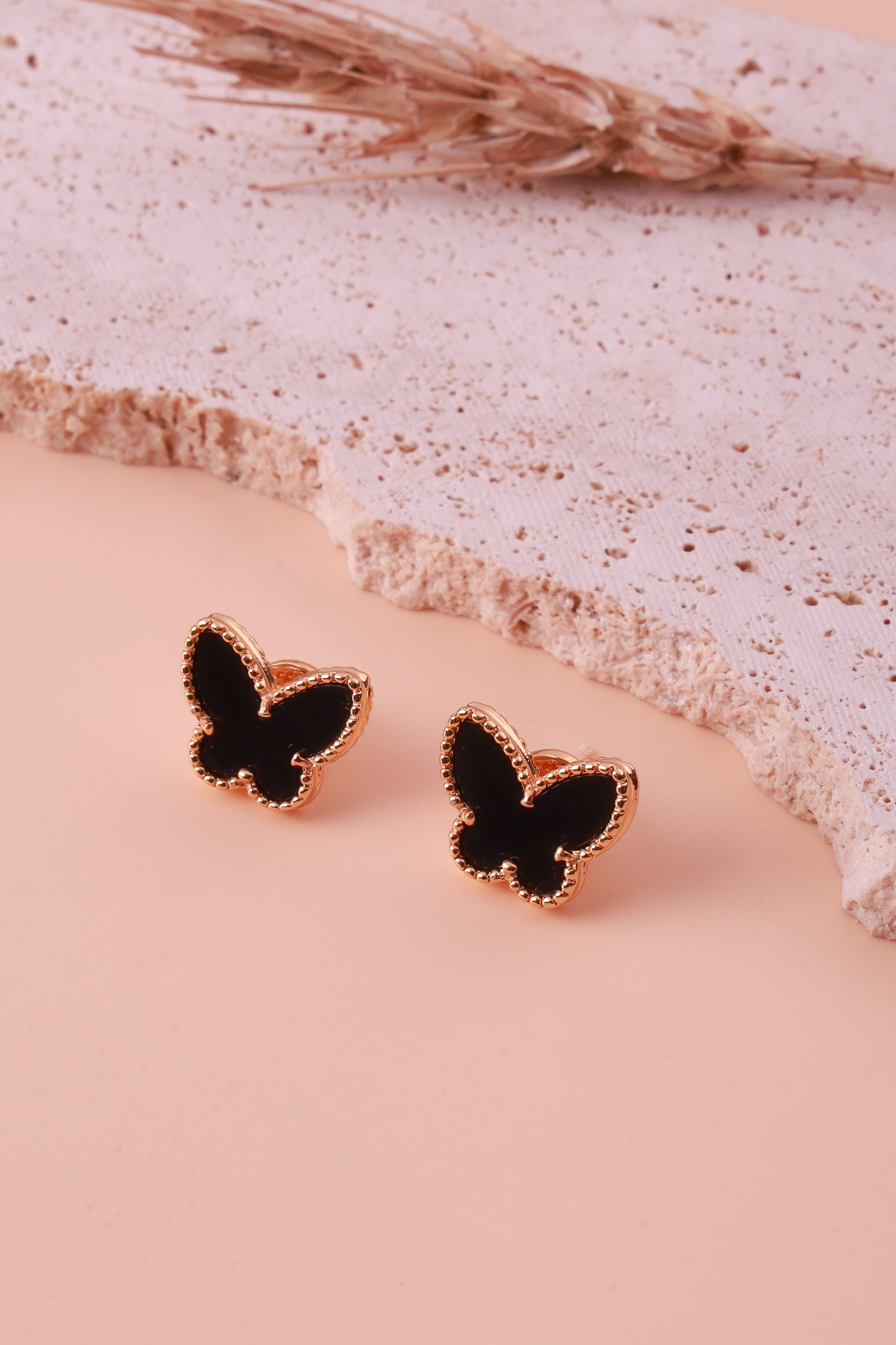 Meadow Glow Black Studs