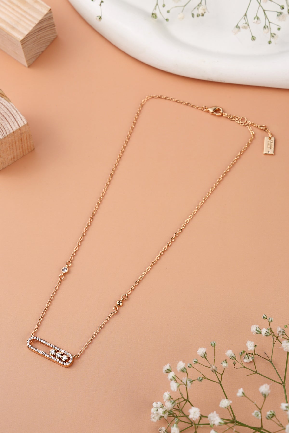 Elowen Neckchain