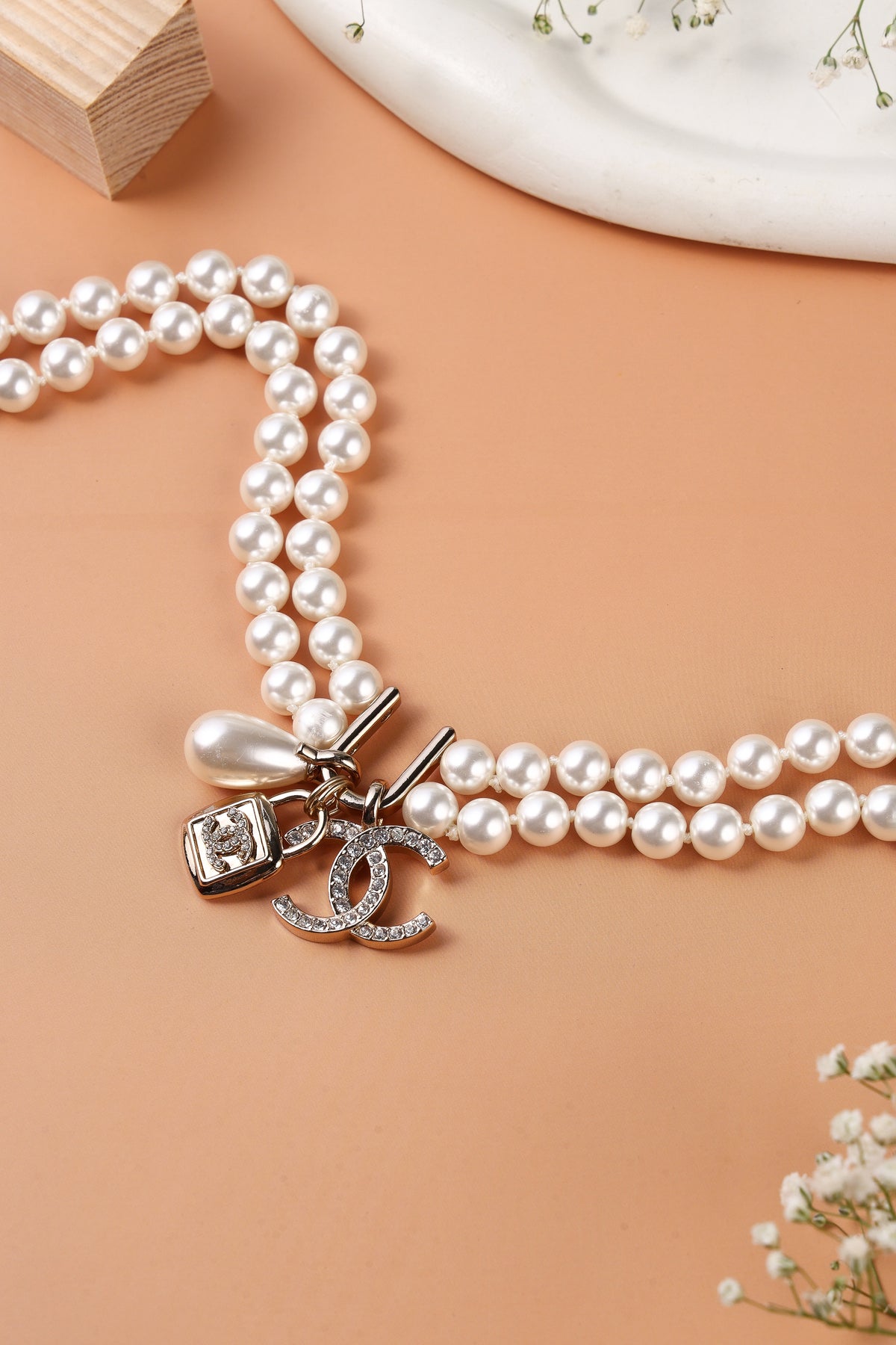 Aveline Neckchain
