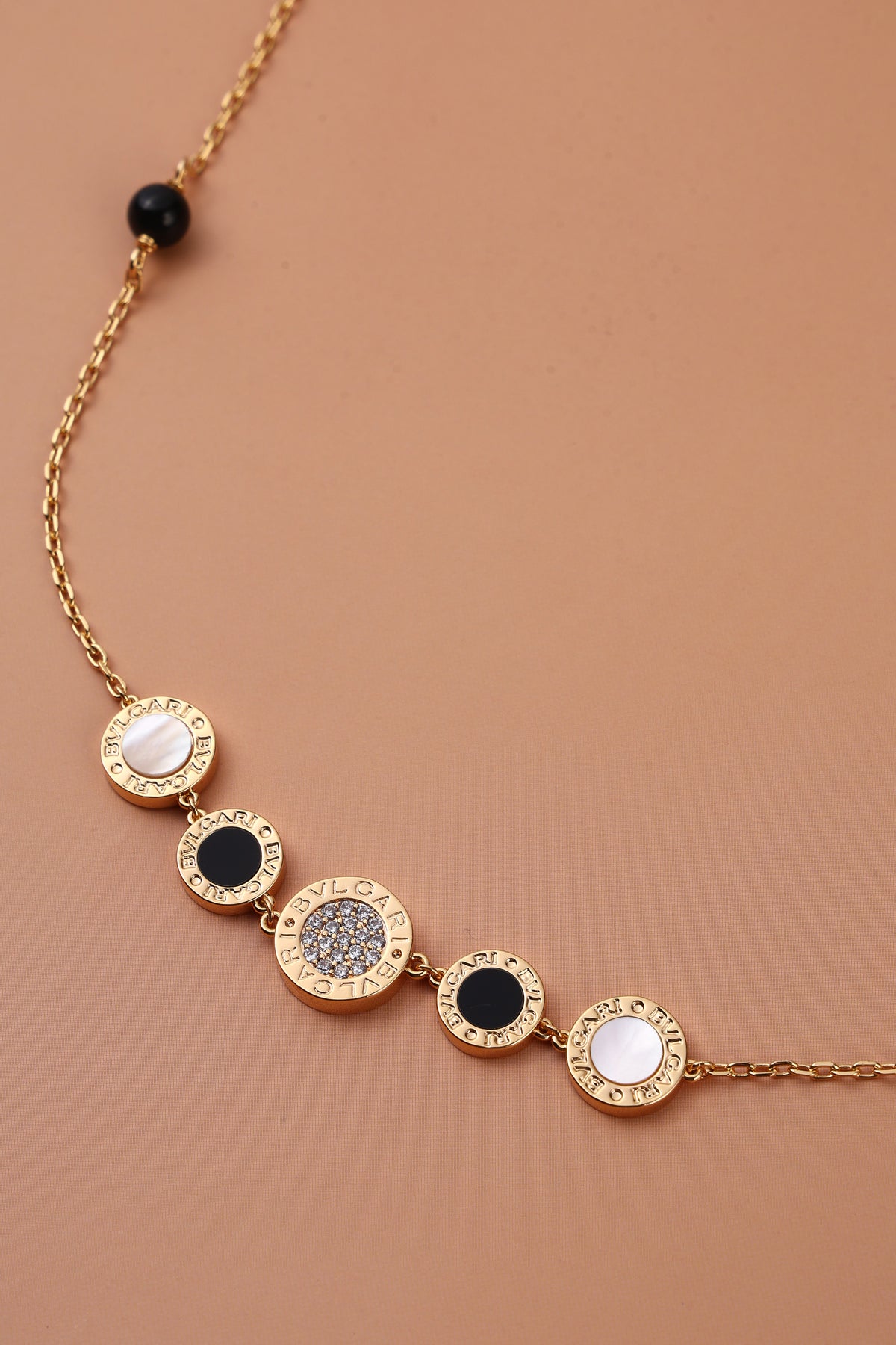 Maelis Neckchain