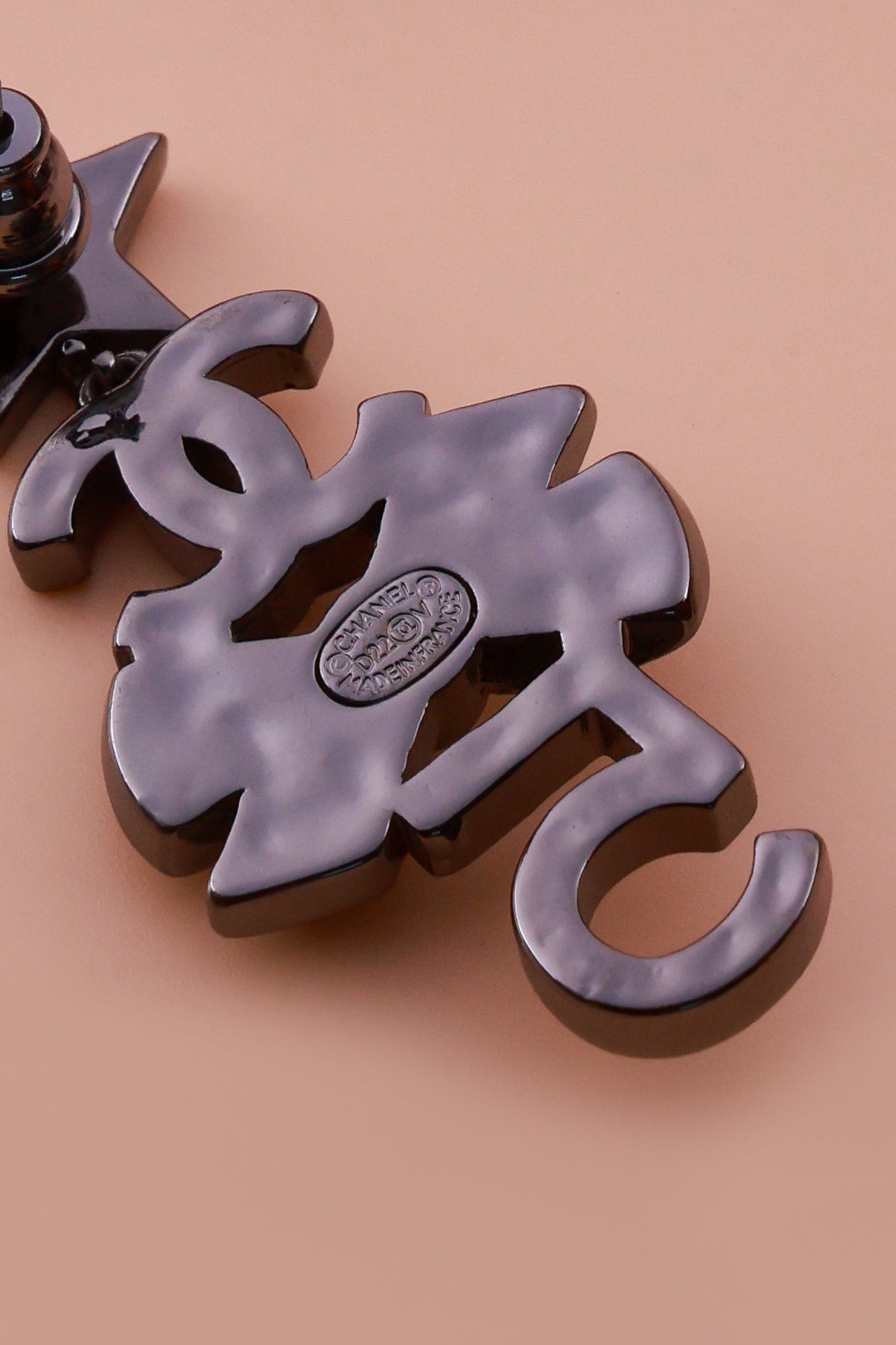 Eterna Black Shanel Earrings