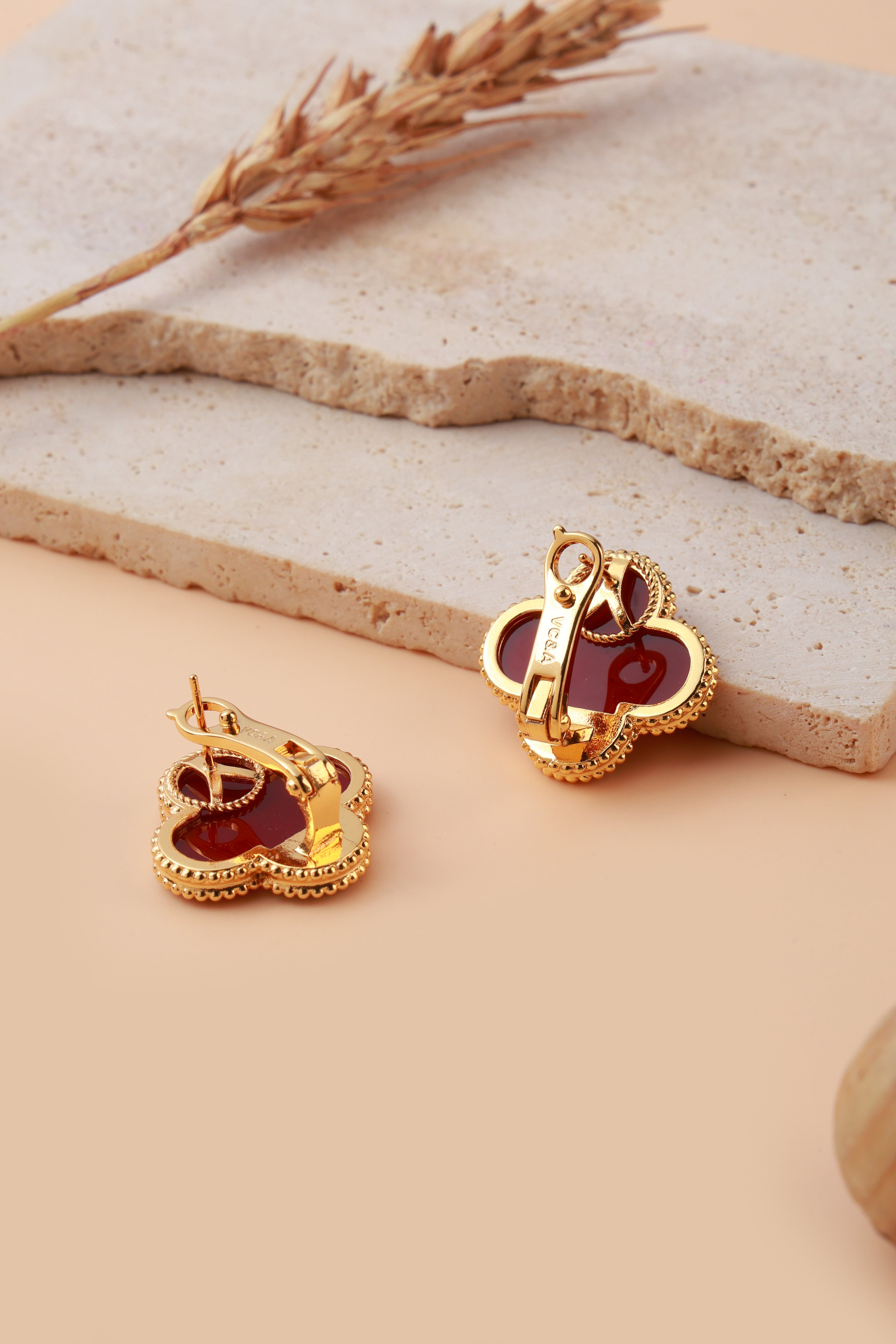 Zyphera Studs