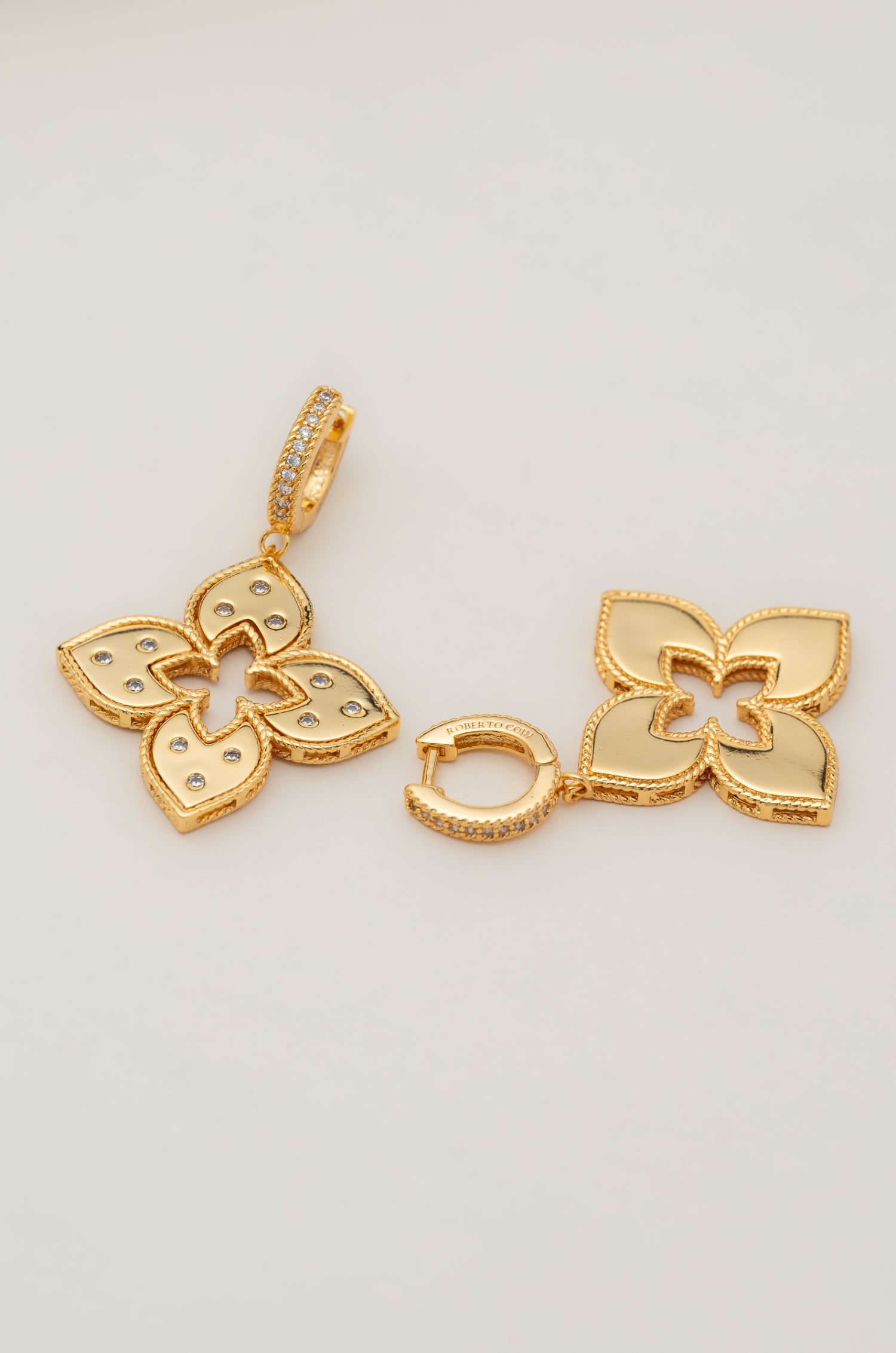 Golden Floral Shine Elvy Earrings
