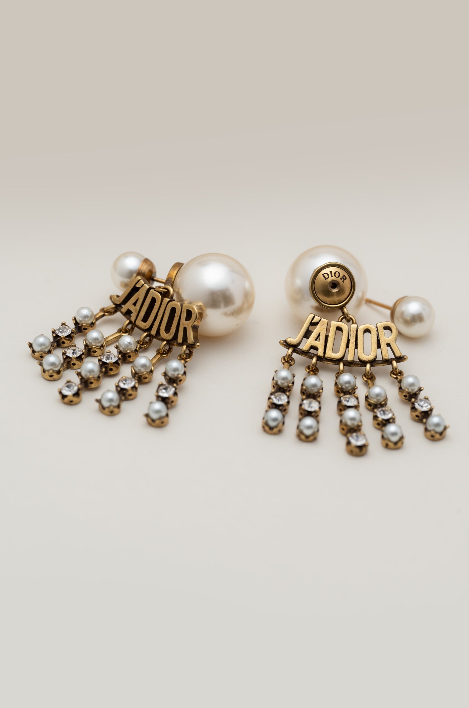 Moonbeam Diot Earrings