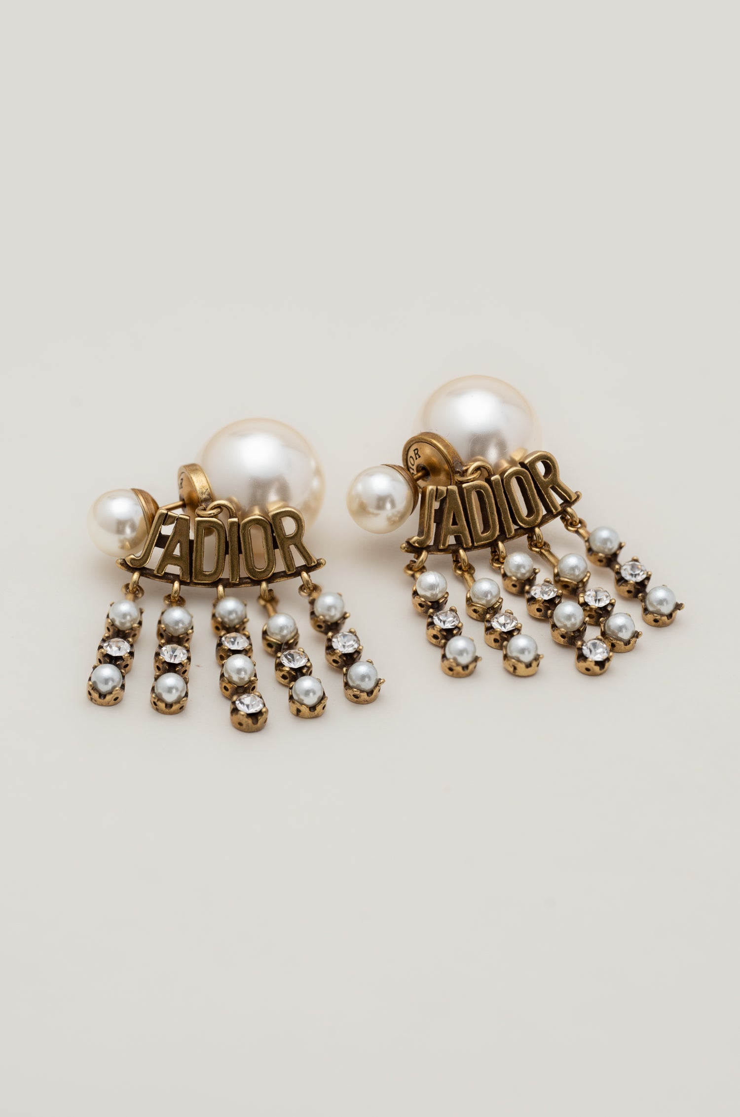 Moonbeam Diot Earrings