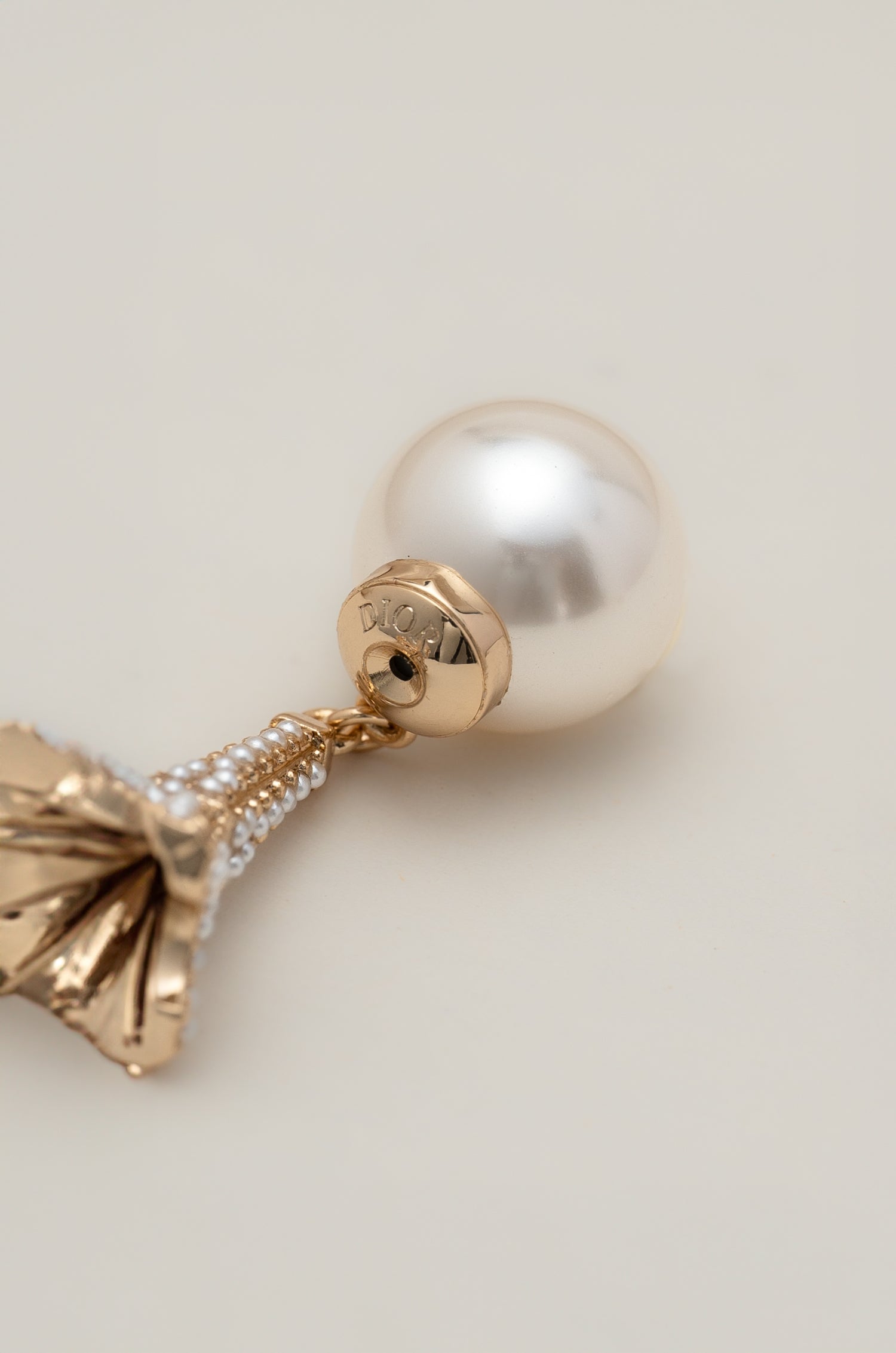 Pearl Essence Diot Earrings
