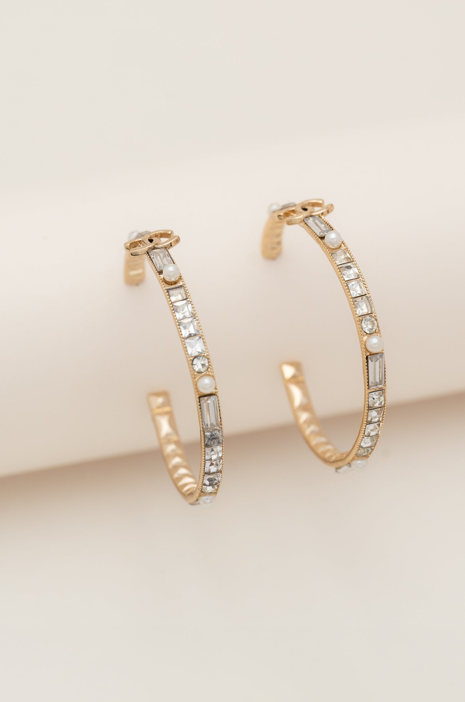 Radiant Clasp Shanel Earrings