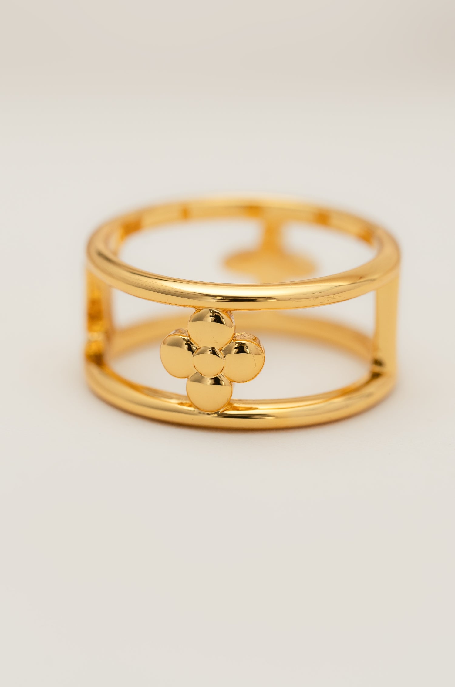 Iconic Elvy Ring