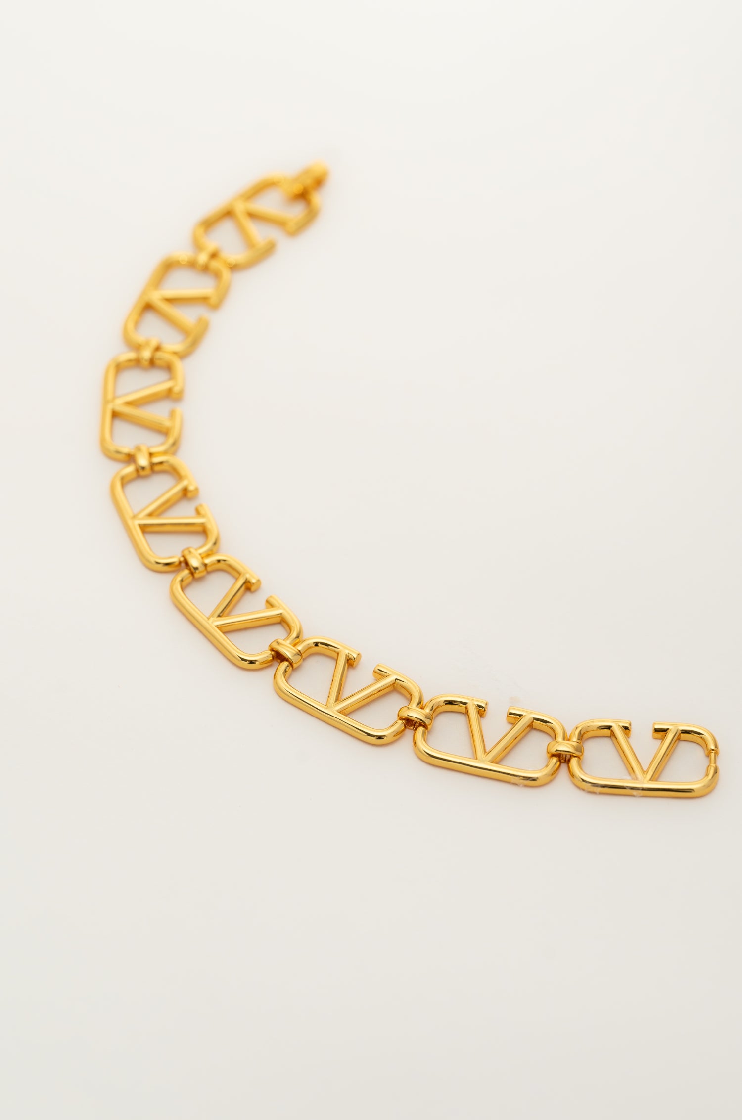 Amour in Gold Valentine Bracelet