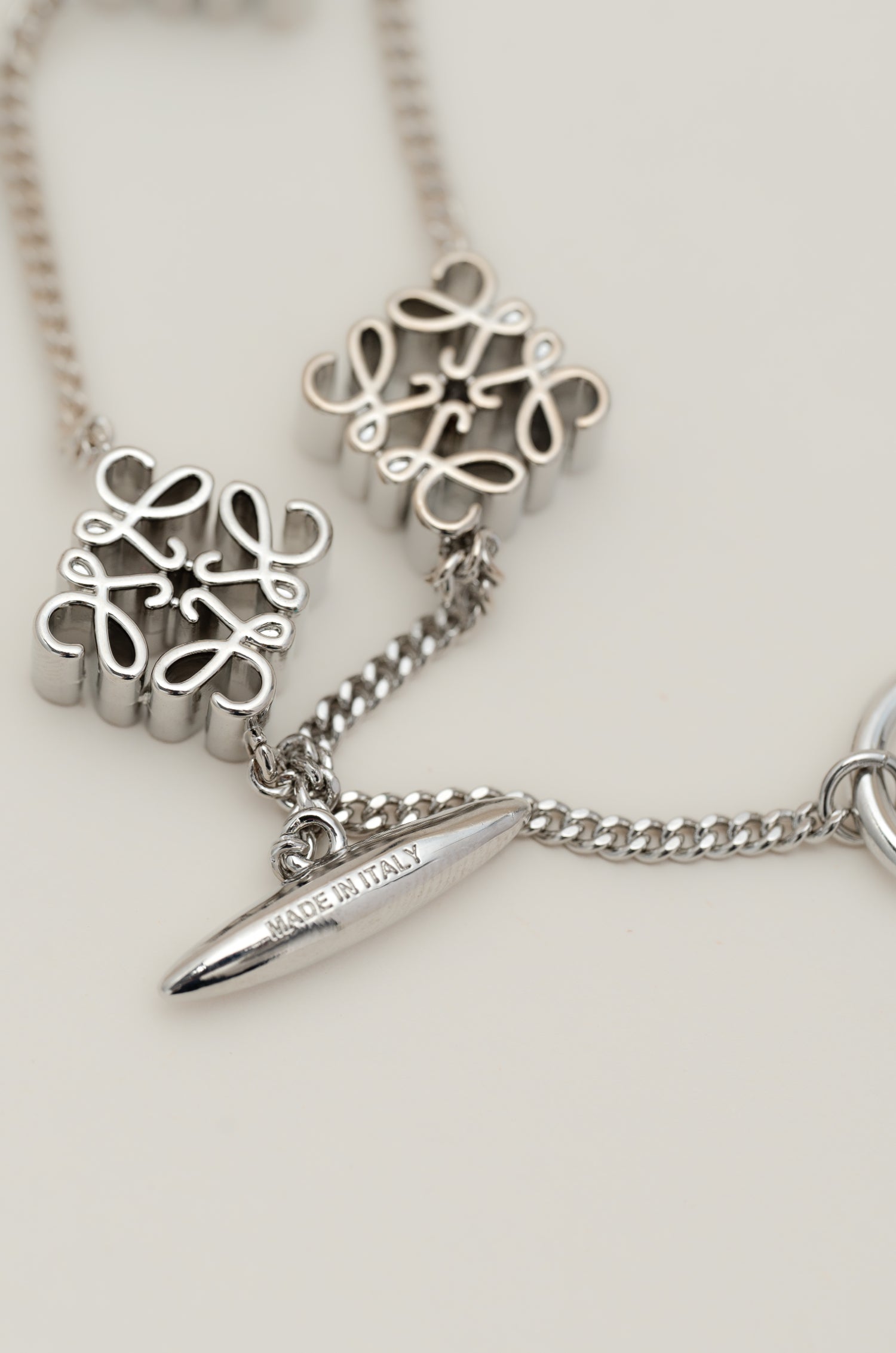 Sleek Silver Clasp Lowe Bracelet