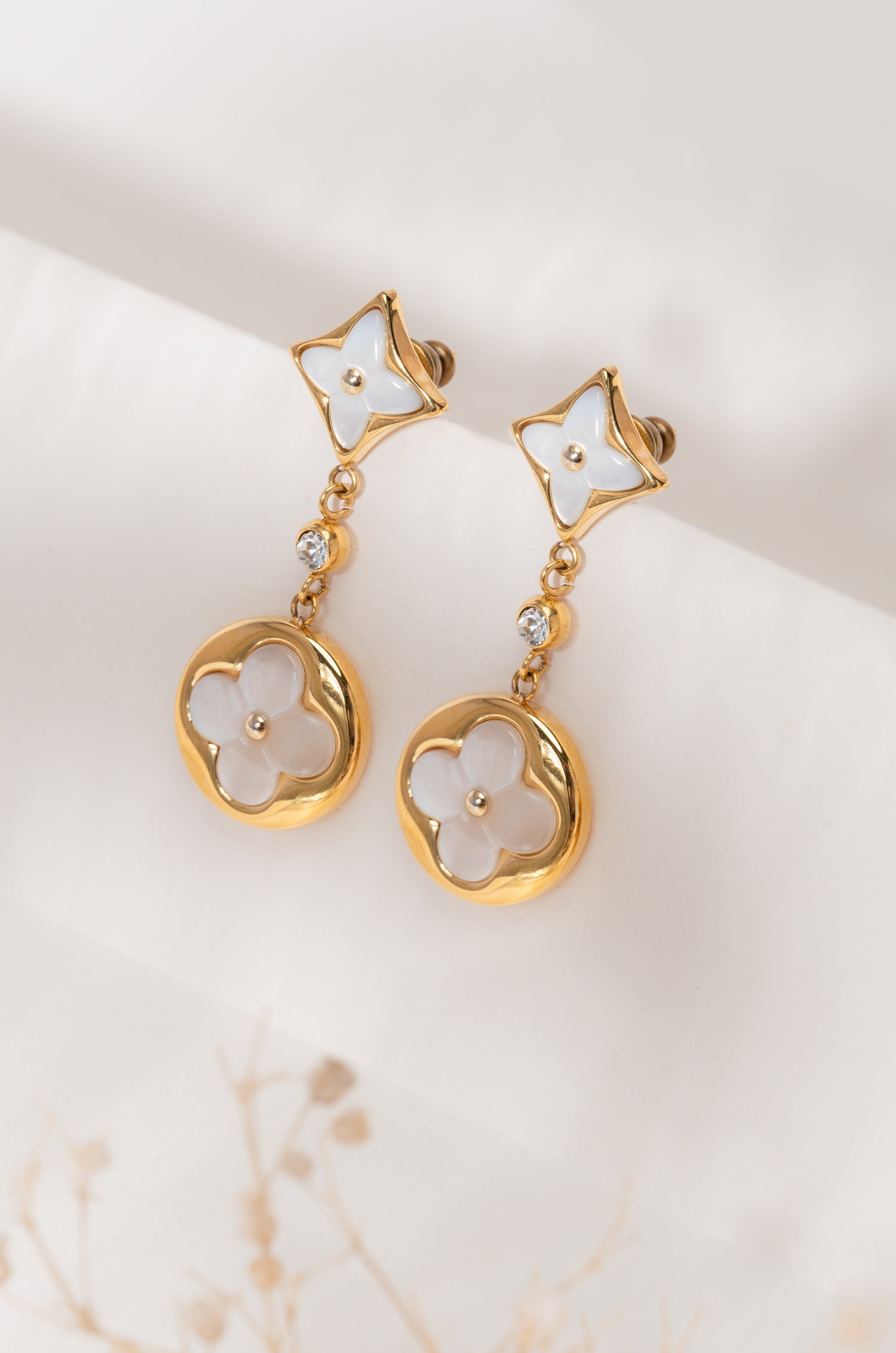 Chic Floral Elvy Earrings