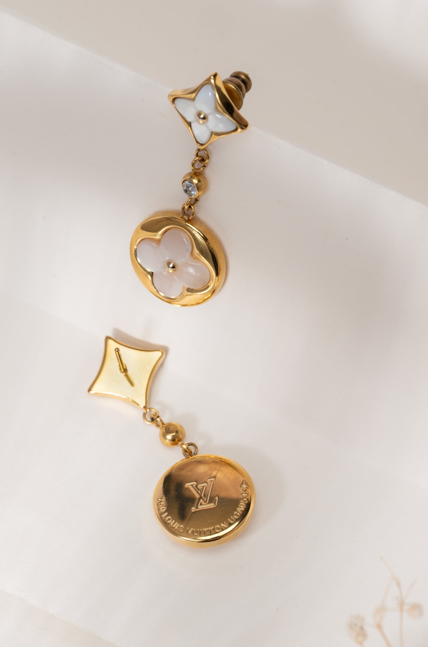 Chic Floral Elvy Earrings