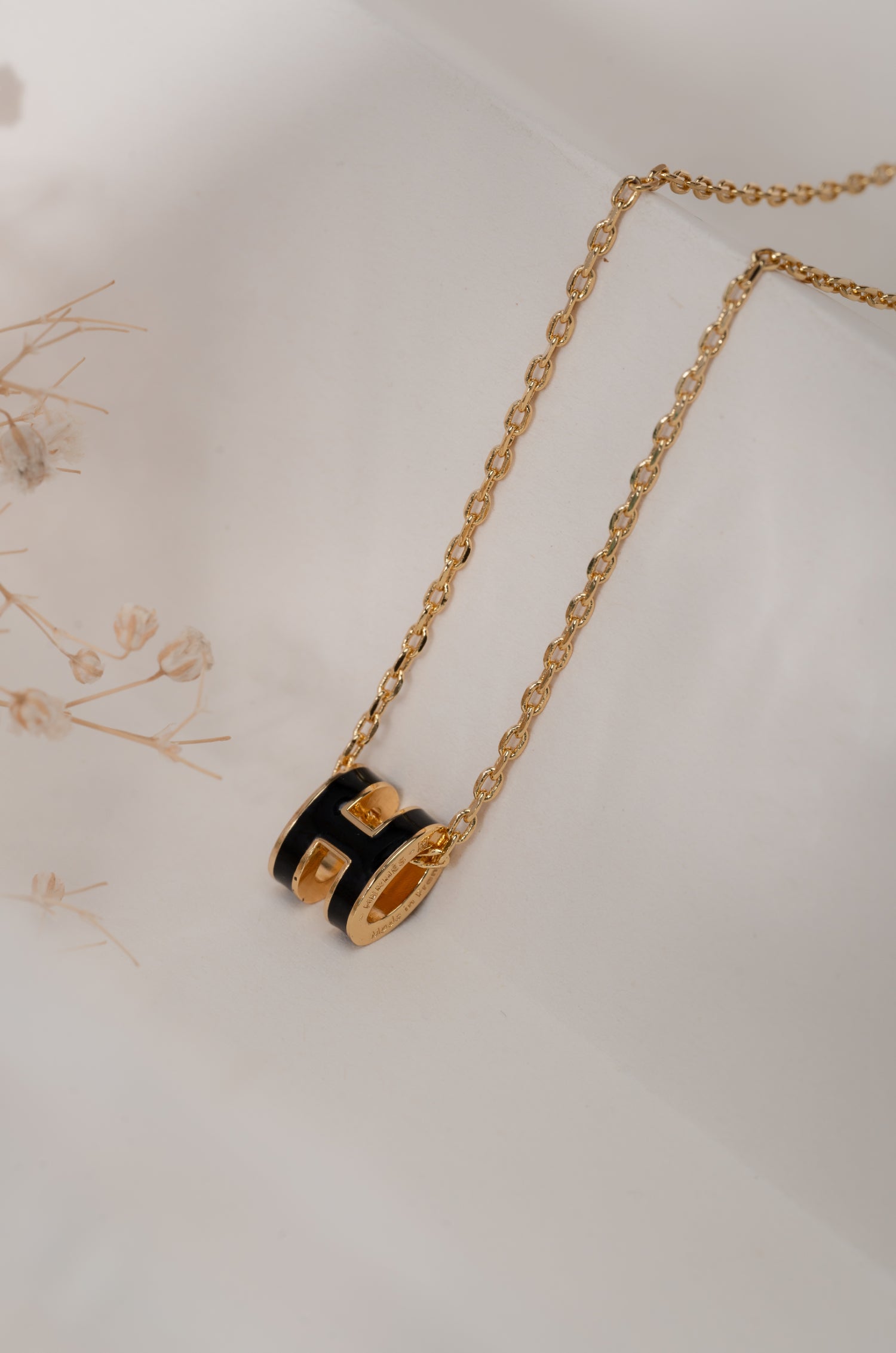 Black Barrel Luxe Hermie Neckchain
