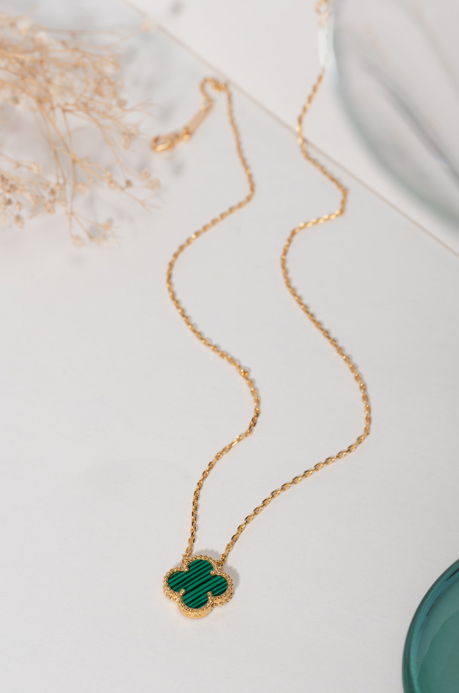 Green Gem Clover Van Chief Neckchain