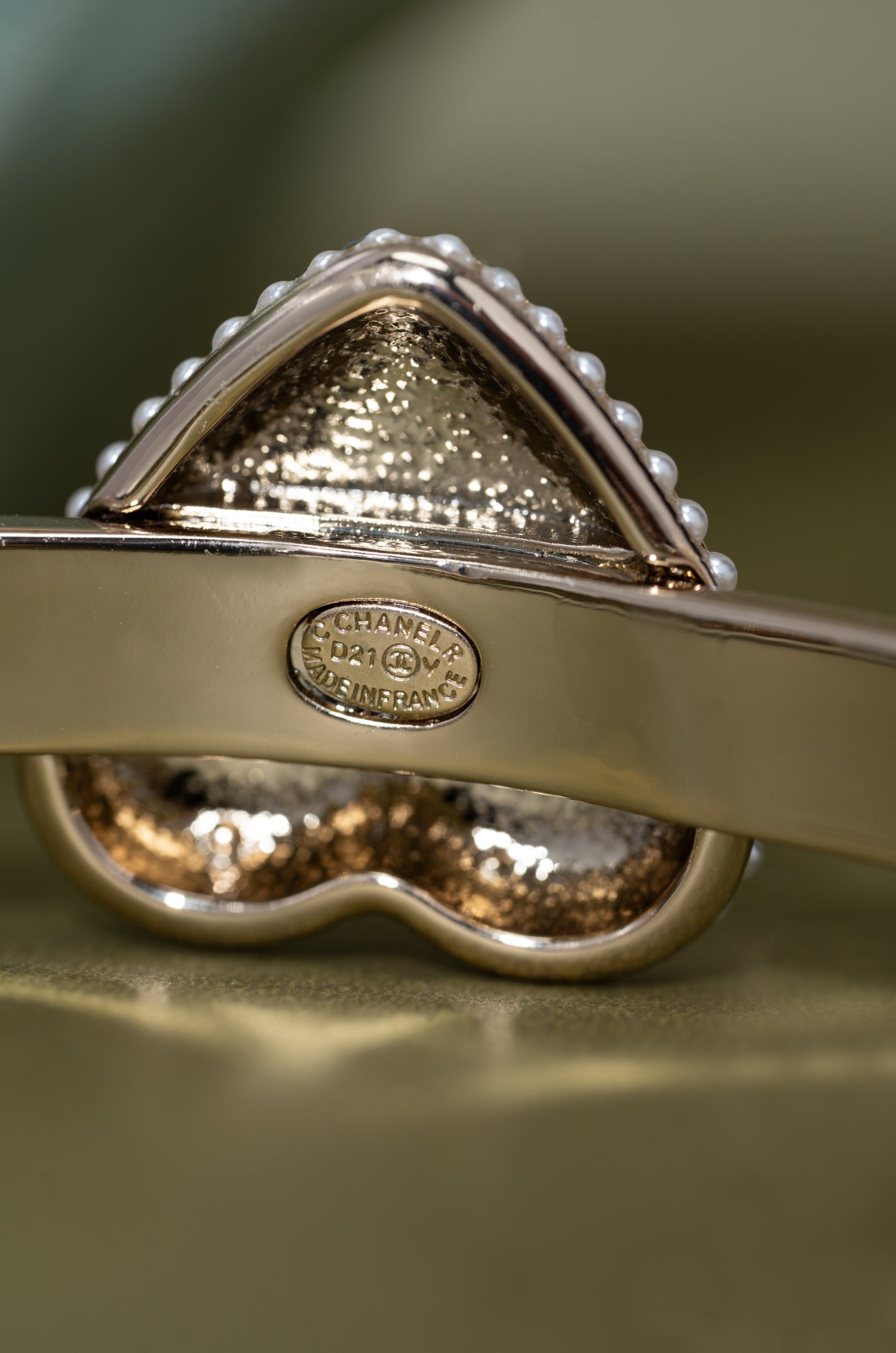 Heart of Elegance Cuff Shanel Bracelet