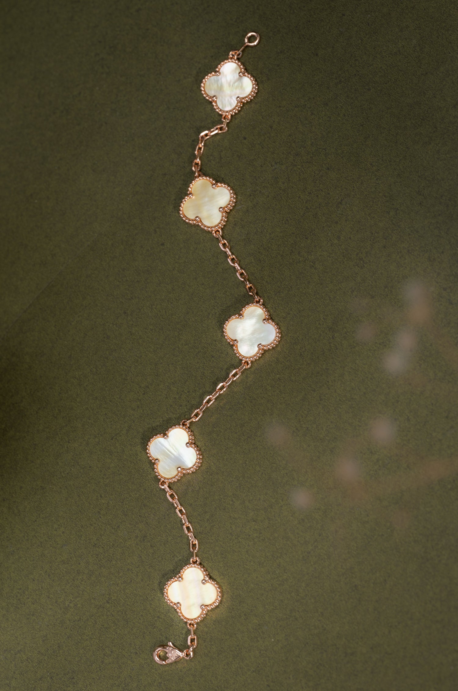 Fourfold Clover Charm Van Chief Bracelet