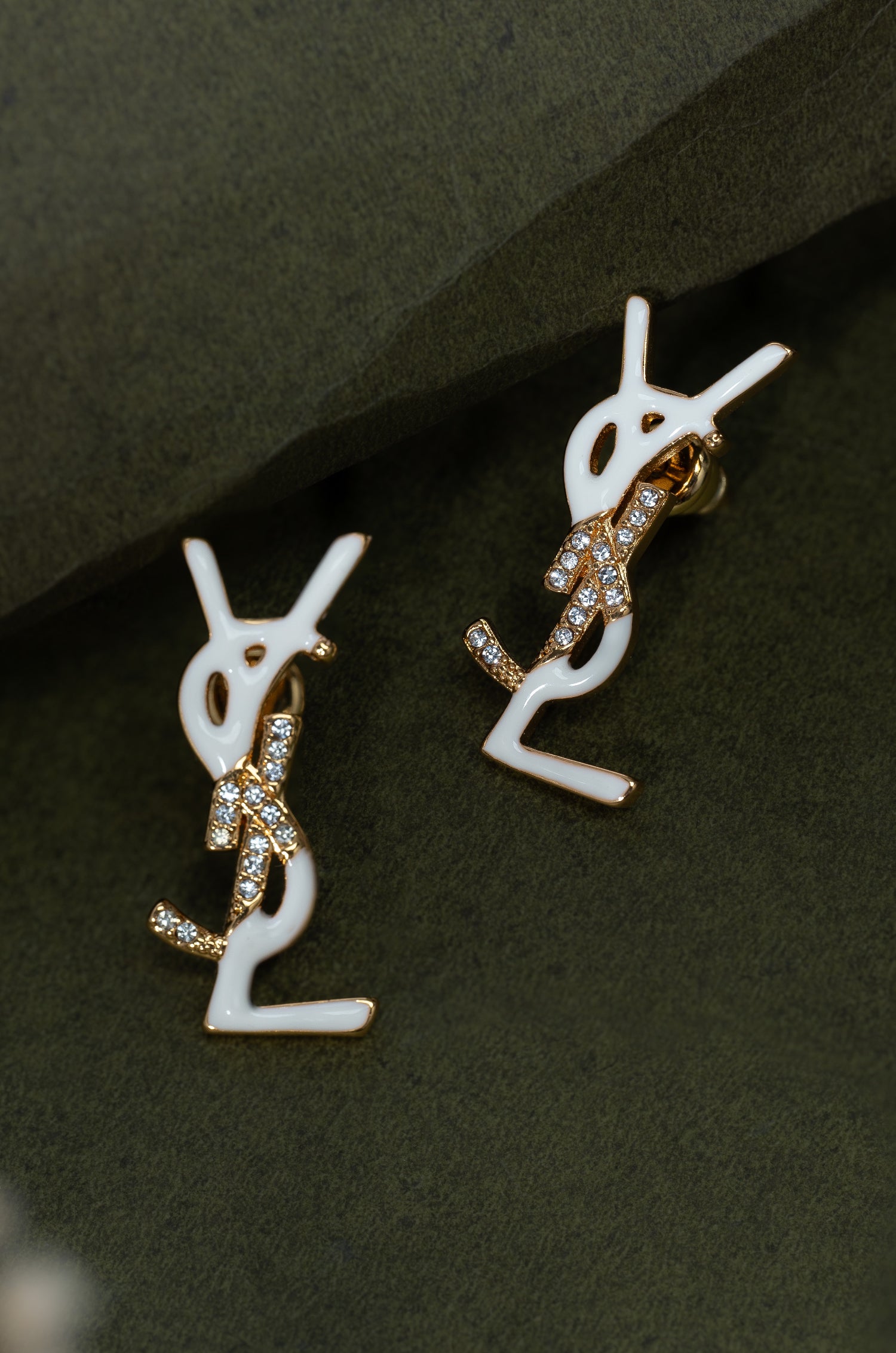 Vintage Yes Saint Laue Earrings