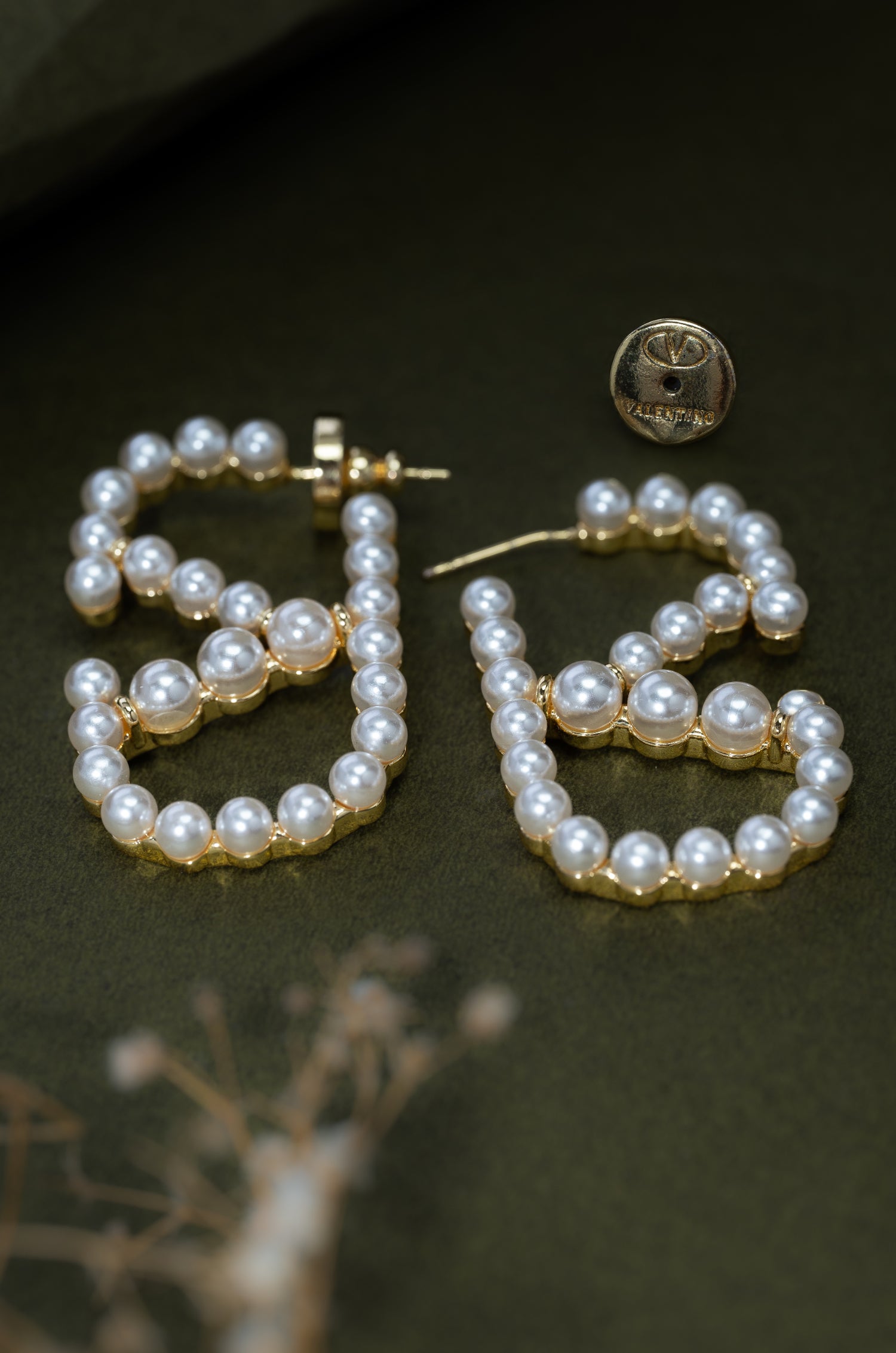 Glamorous Pearl Valentine Earrings