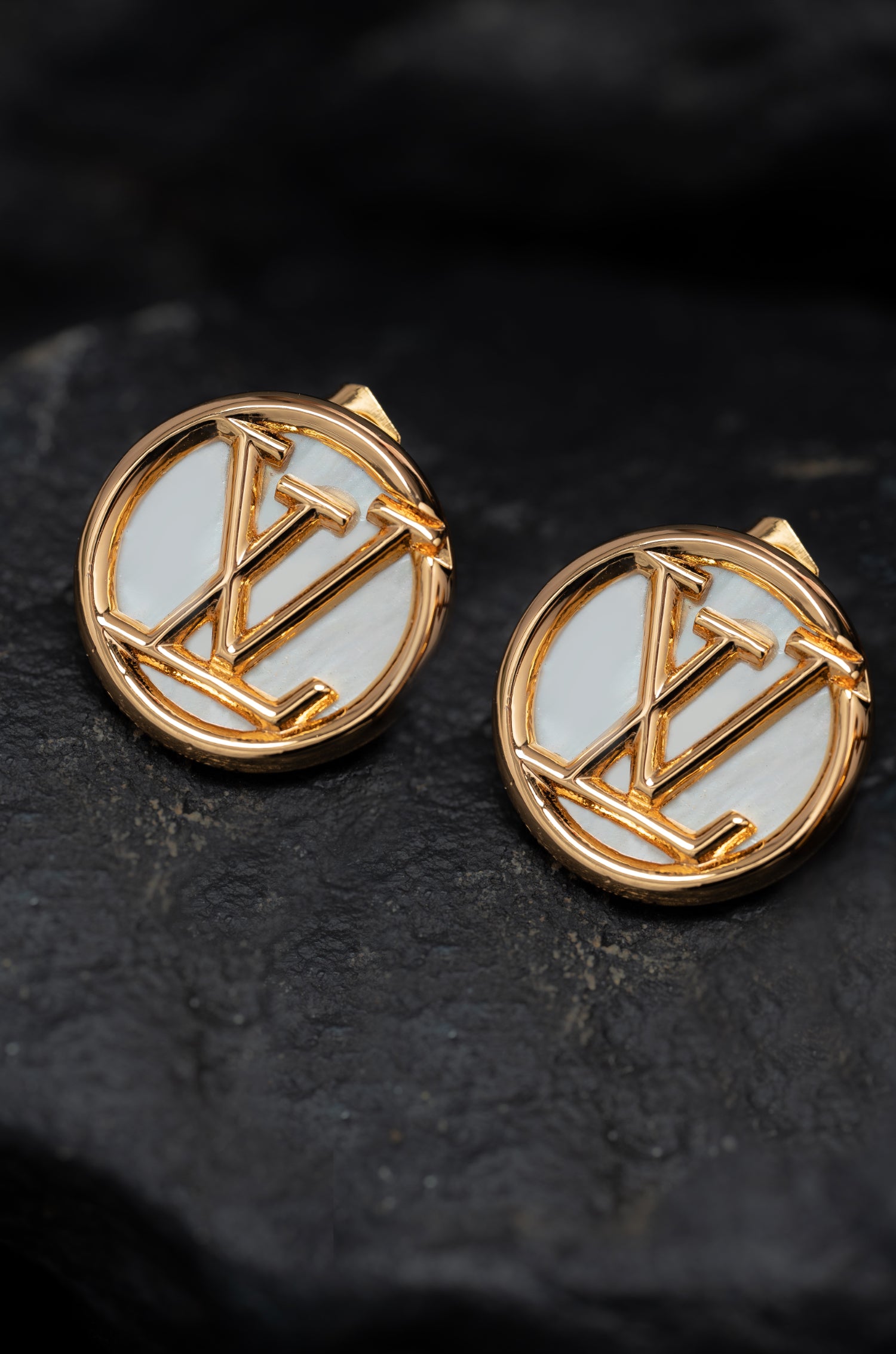 Lavish Studs