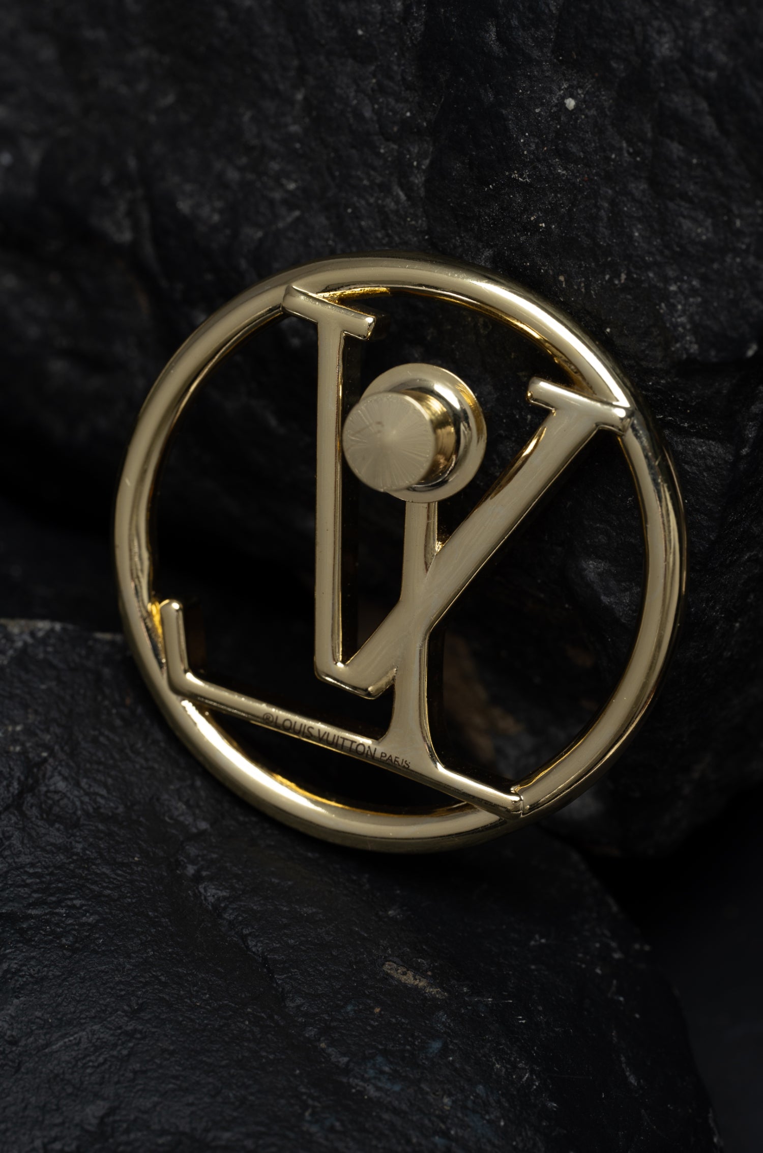 Golden Aura Elvy Brooch