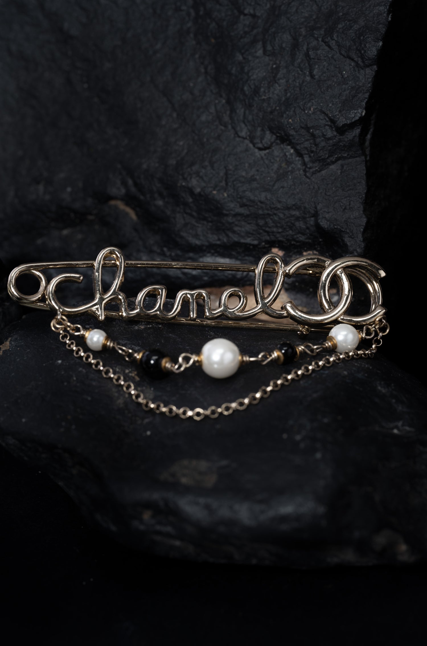 Signature Chic Shanel Brooch