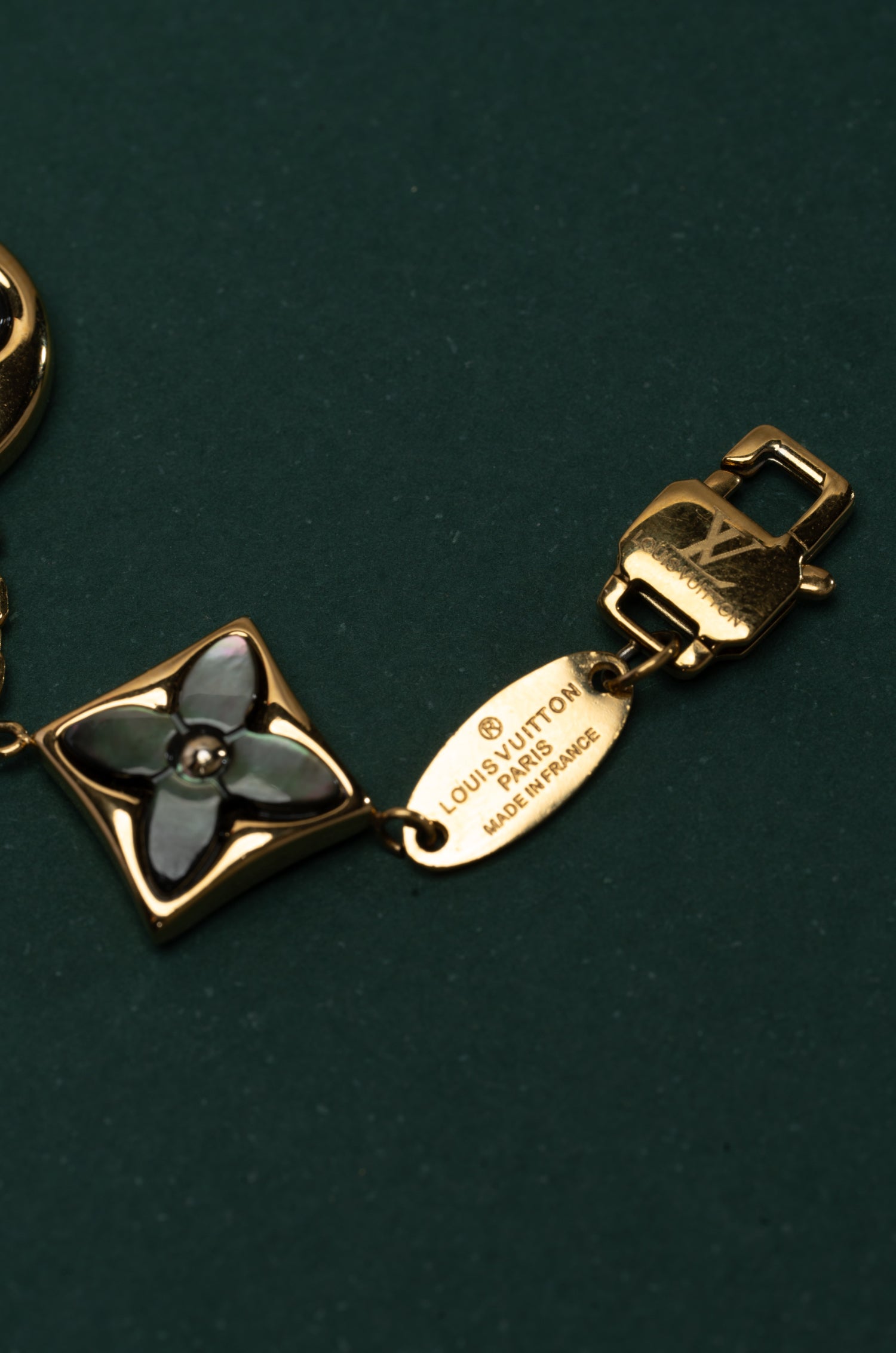 Floral Gold Embrace Elvy Bracelet