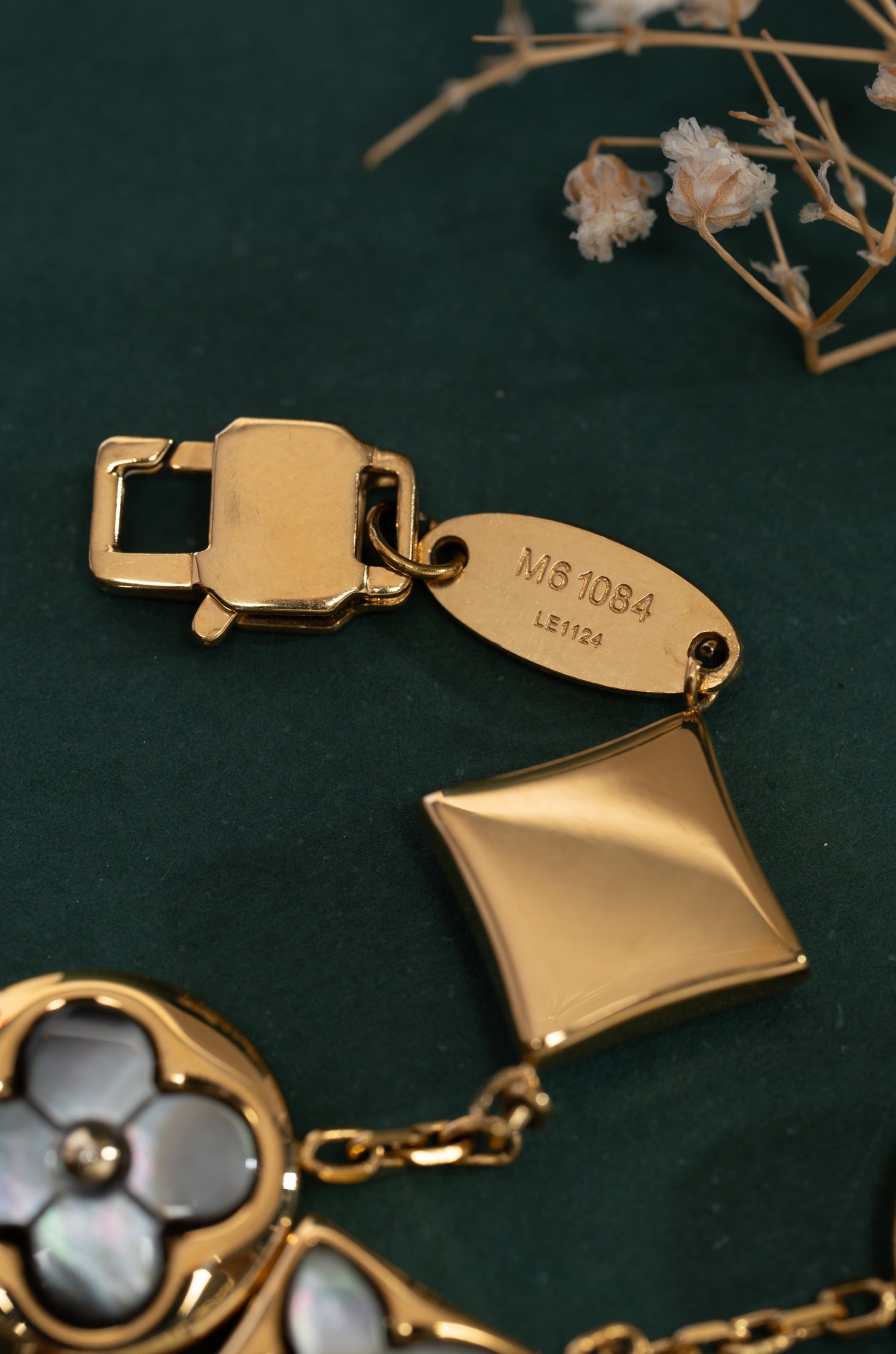 Floral Gold Embrace Elvy Bracelet