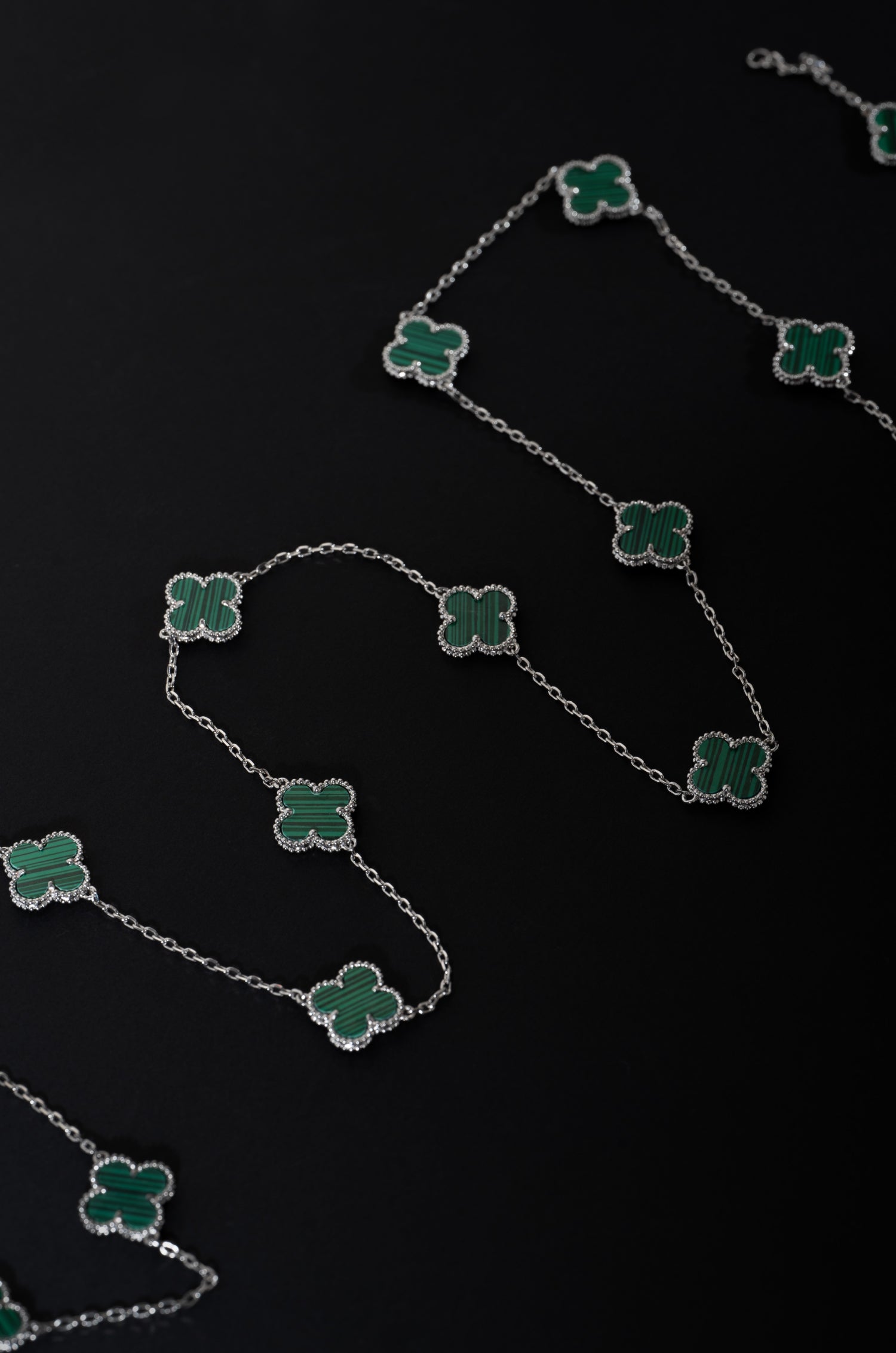 Green Blossom Van Chief Neckchain