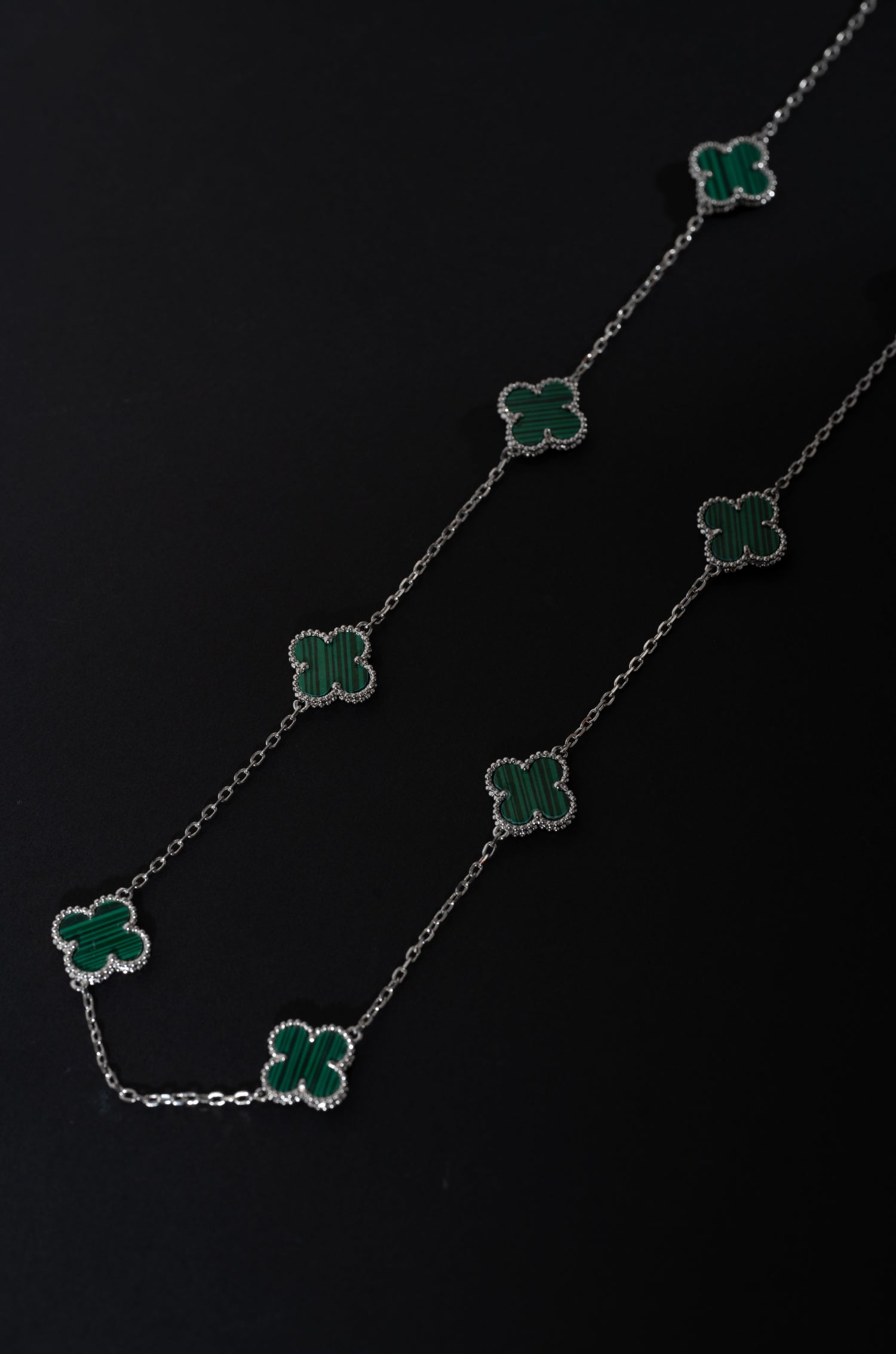Green Blossom Van Chief Neckchain
