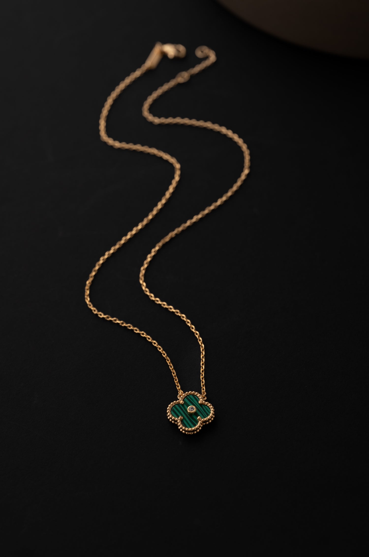 Verdant Green Flower Van Chief Neckchain