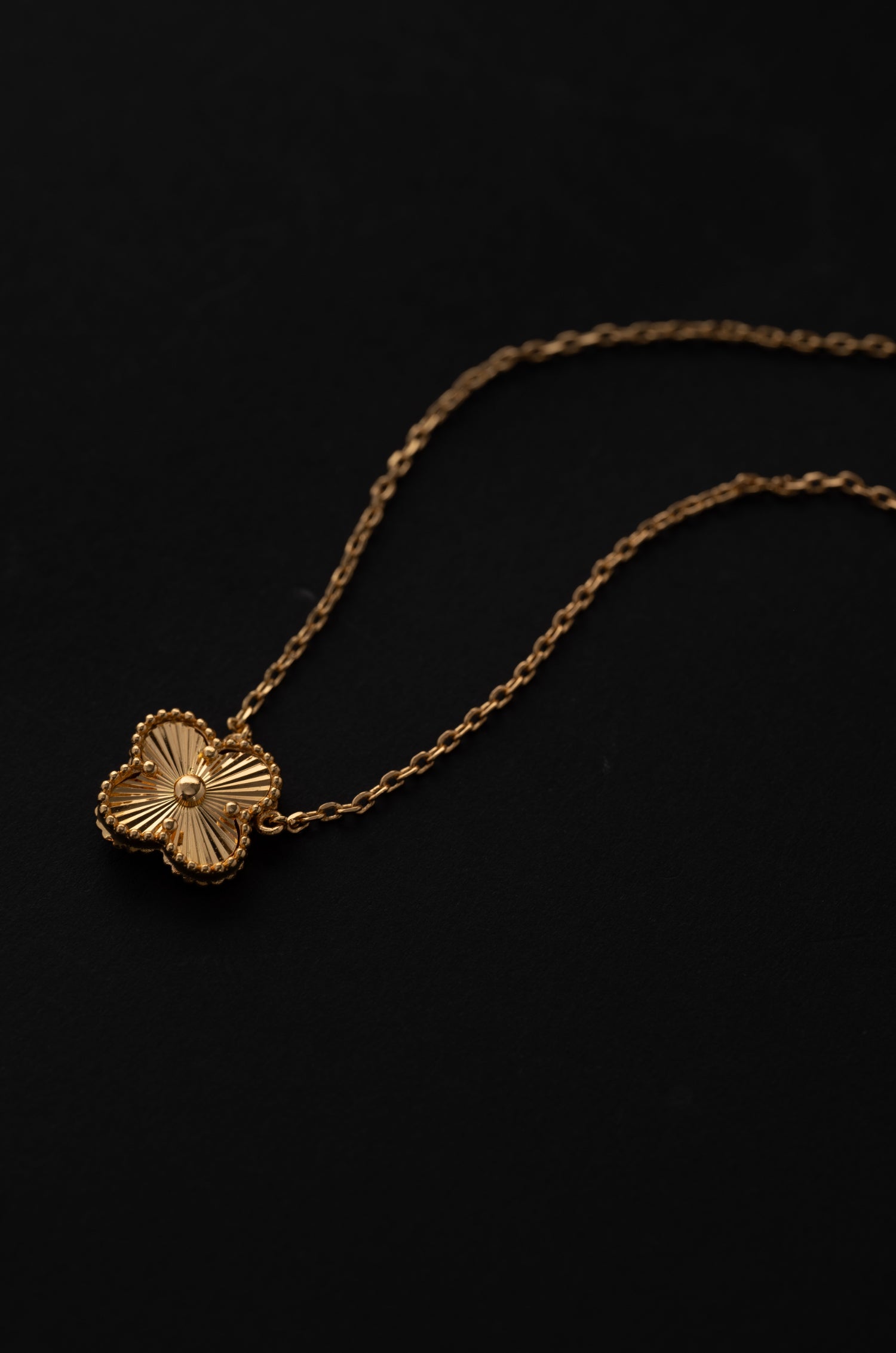Golden Flora Neckchain