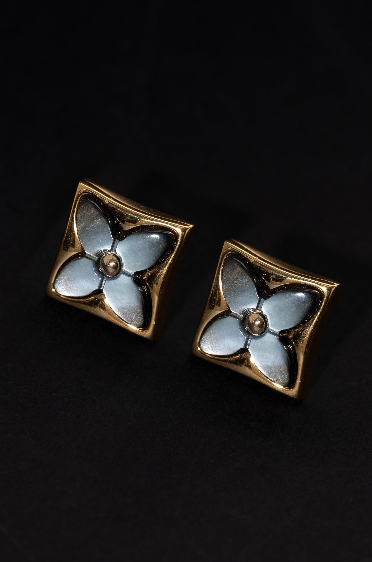 Squared Petal Elvy Studs