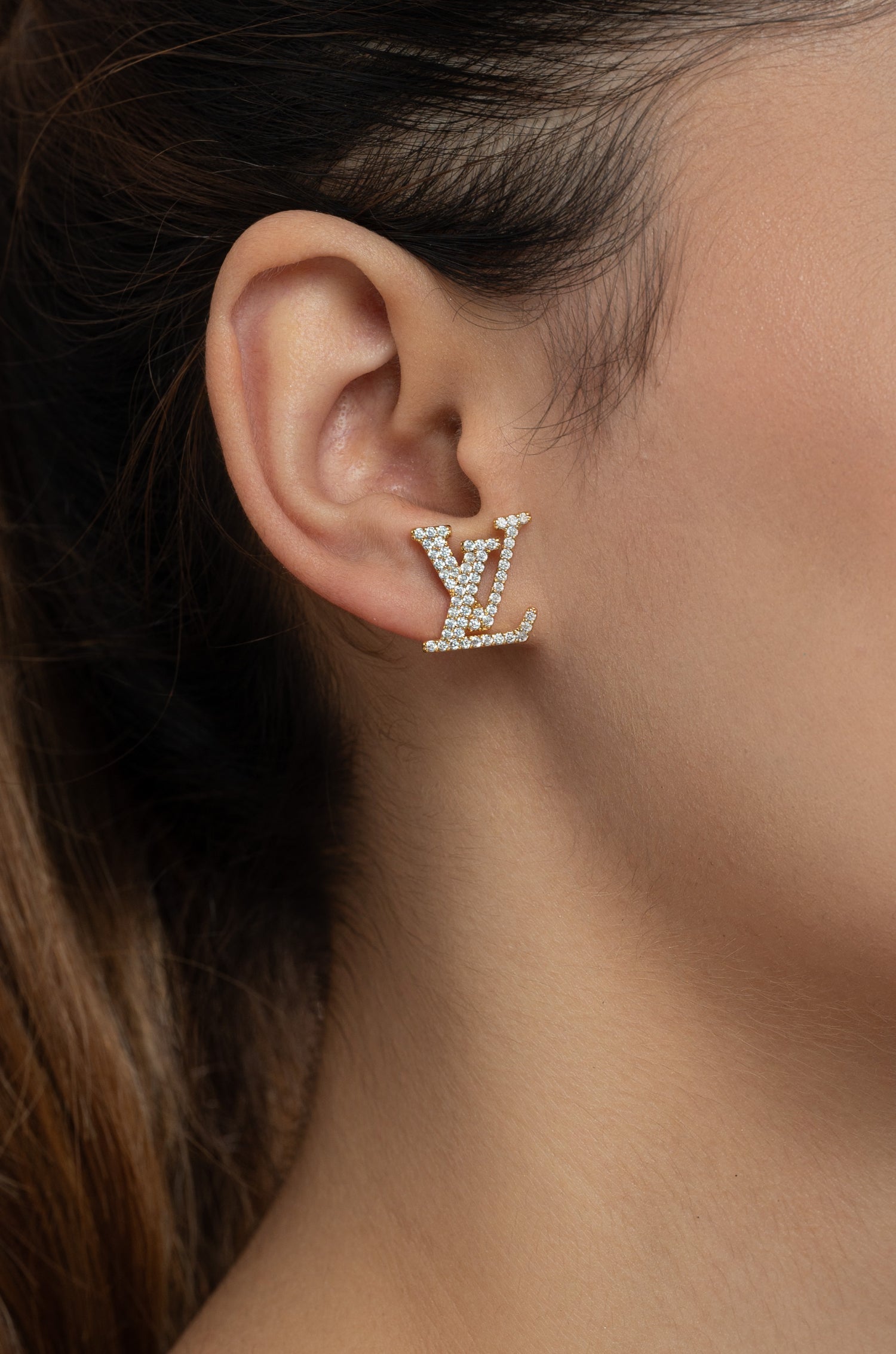 Classy Elvy Studs