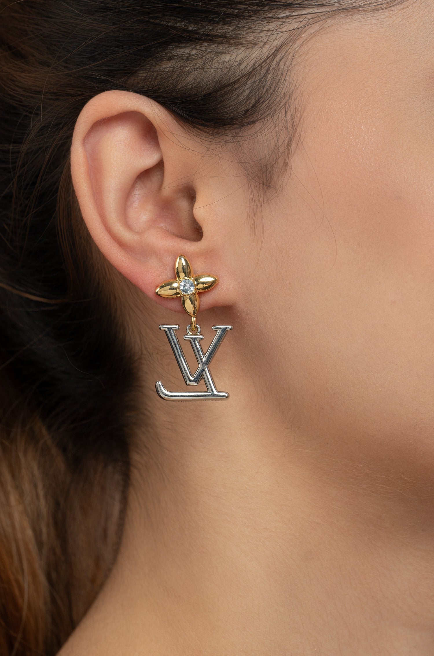 Exquisite Elvy Earrings