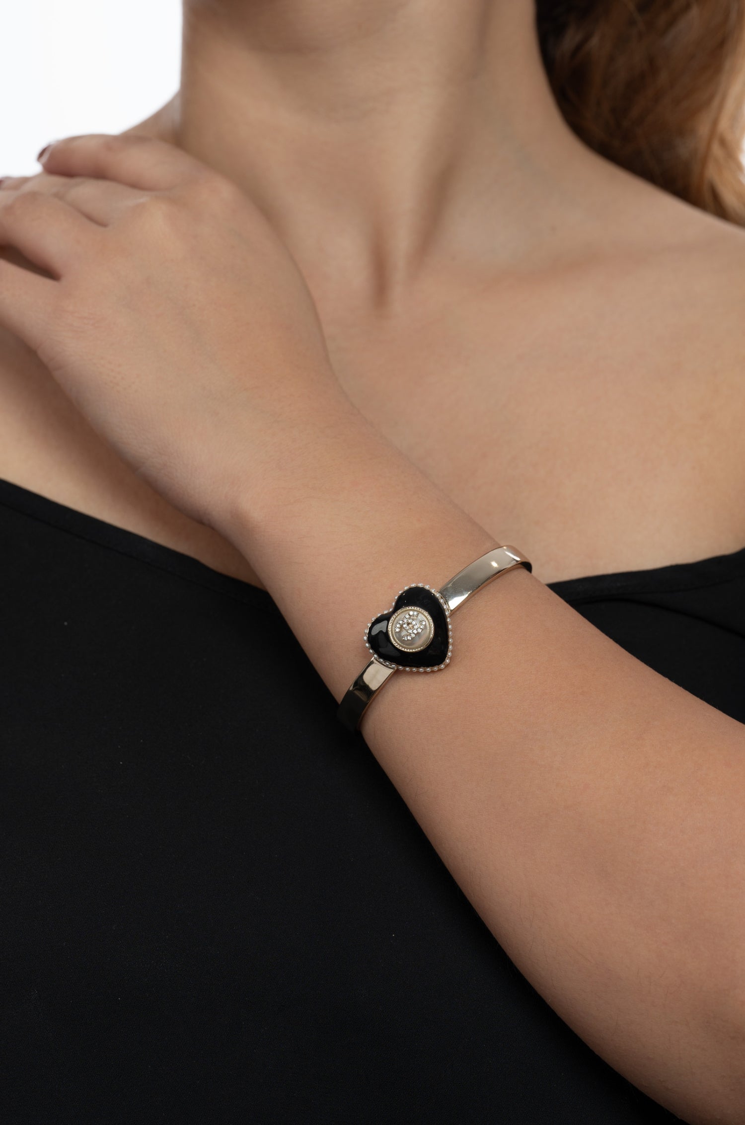 Heart of Elegance Cuff Shanel Bracelet
