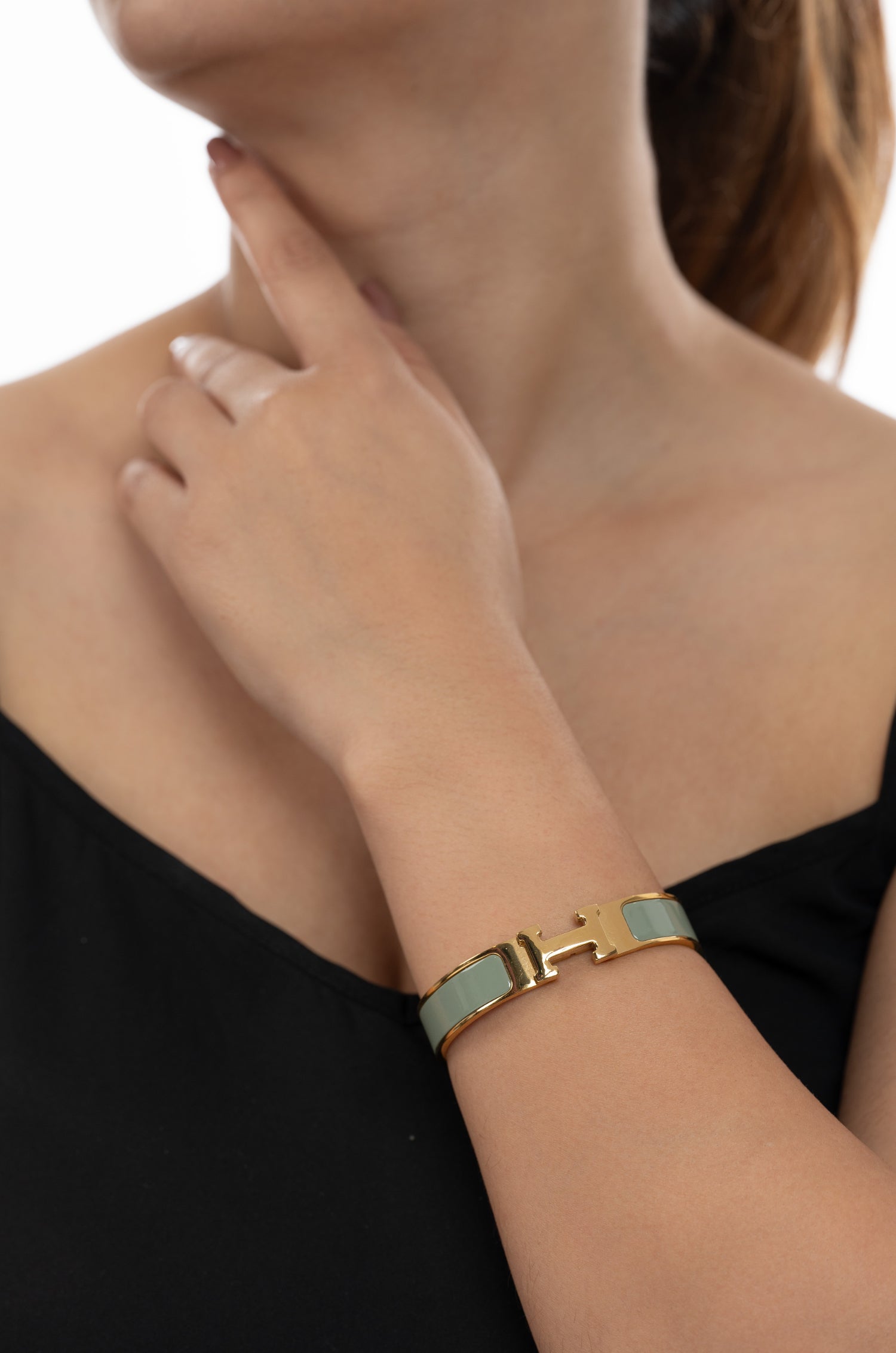 Opulent Enamel Twist Hermie Bracelet
