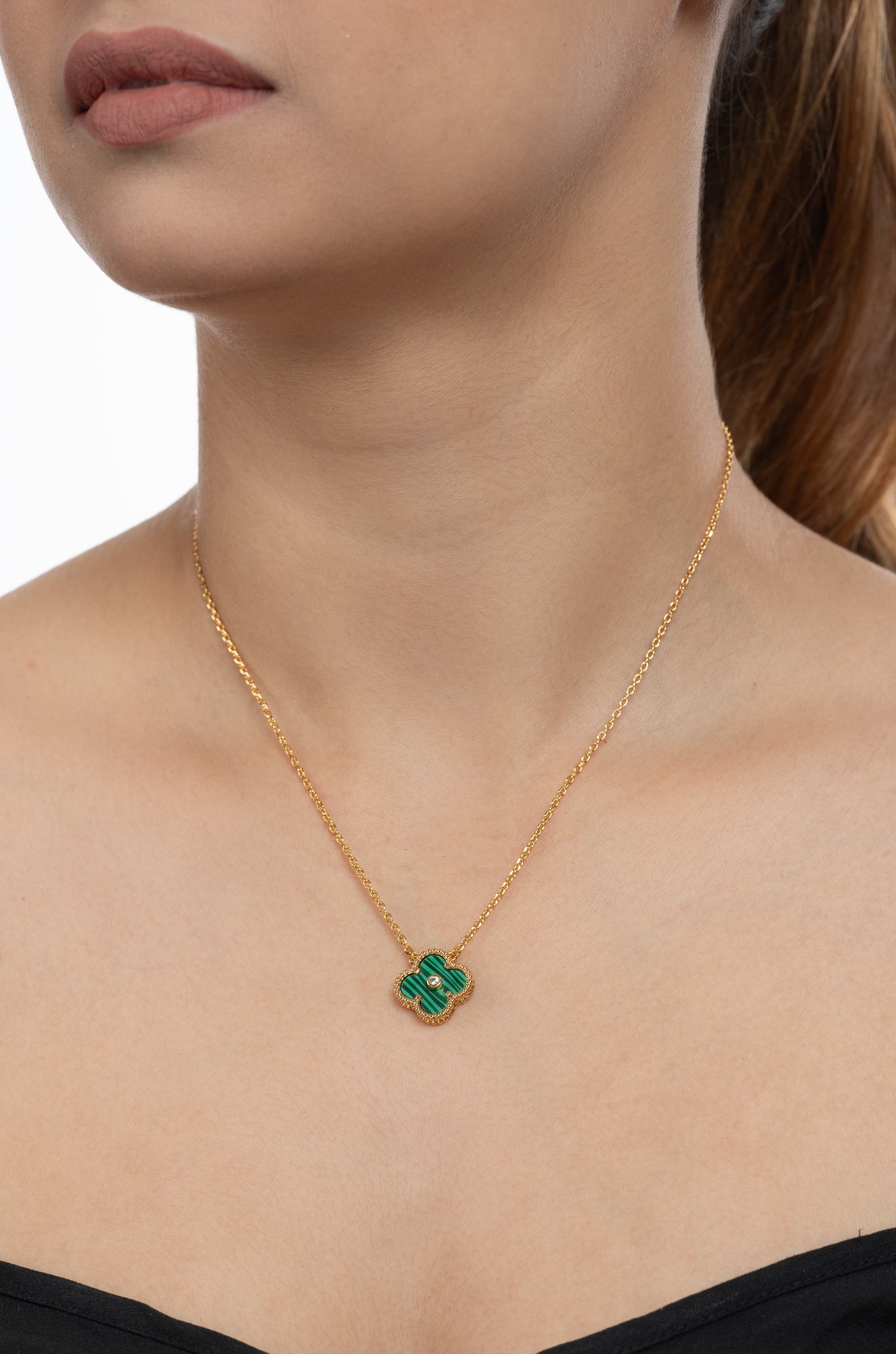 Verdant Green Flower Van Chief Neckchain